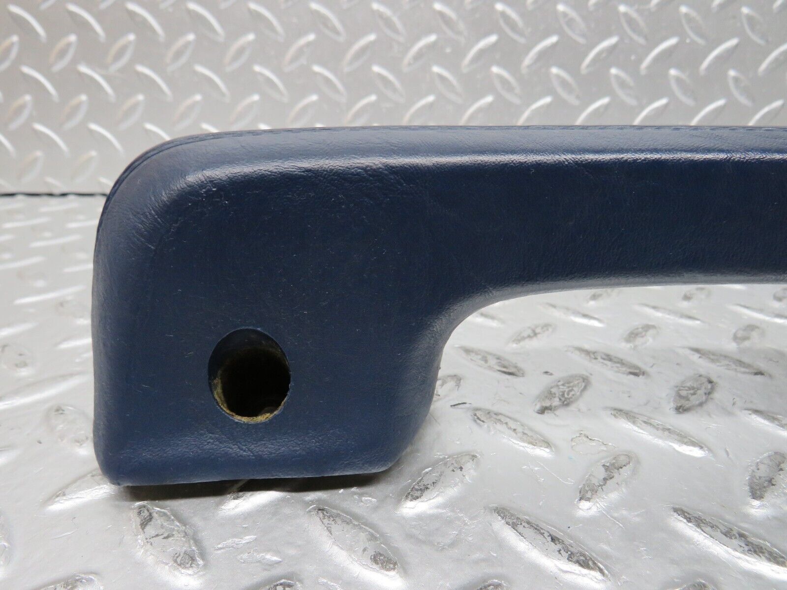 31982 Mercedes-Benz W123 230E Front Left Interior Door Handle 1239701701