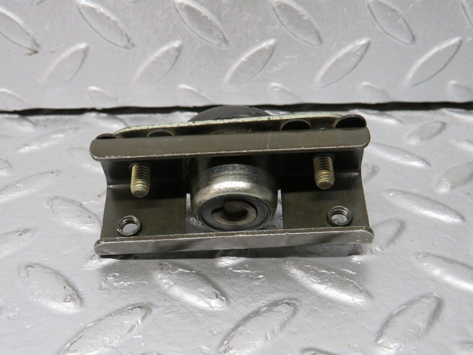 39722 Mercedes-Benz R129 320SL Coupe Roof Lock Latch 1296300320