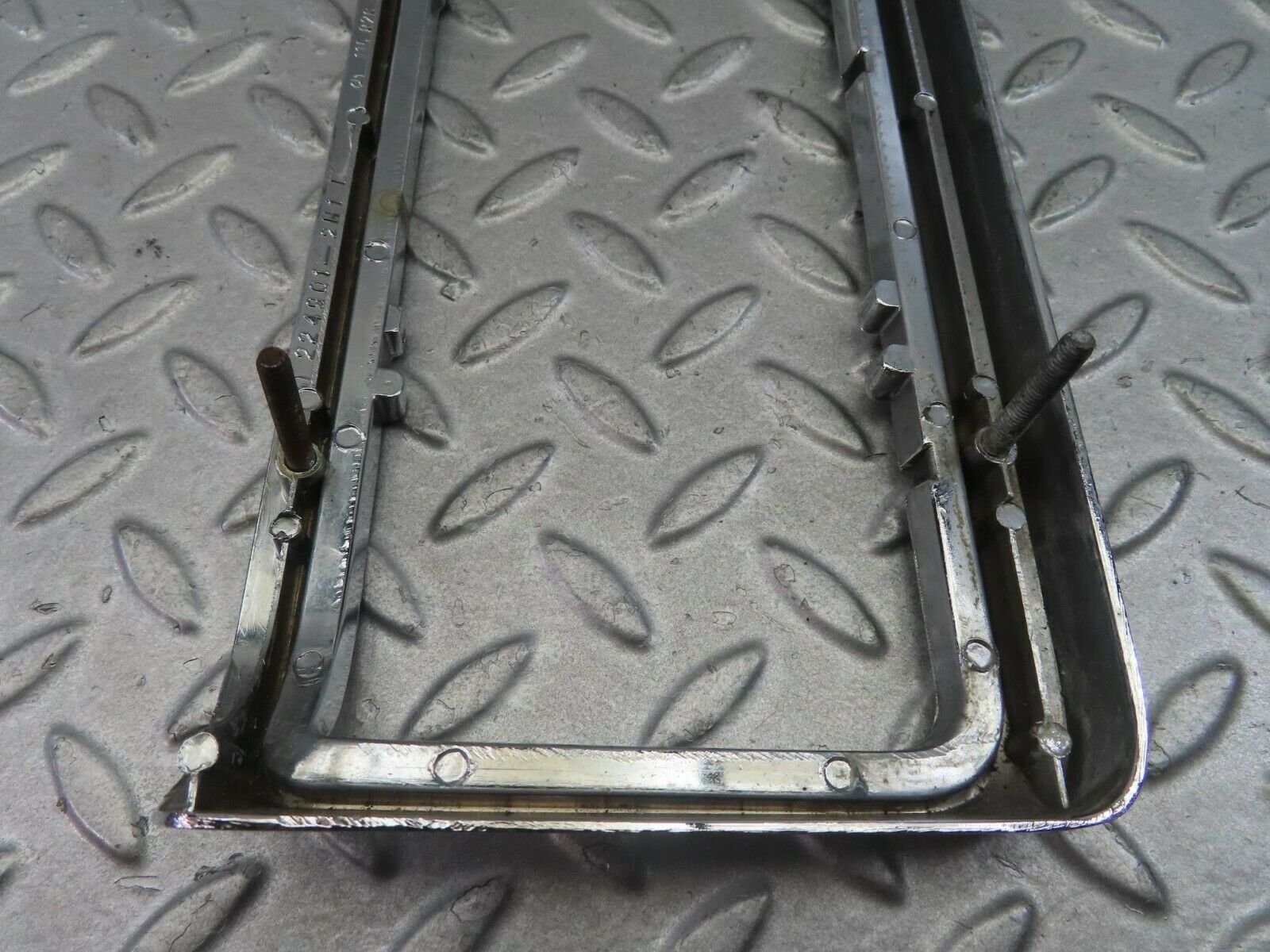 8485 Mercedes-Benz W115 Tail Light Chrome Frame Left 1158260159