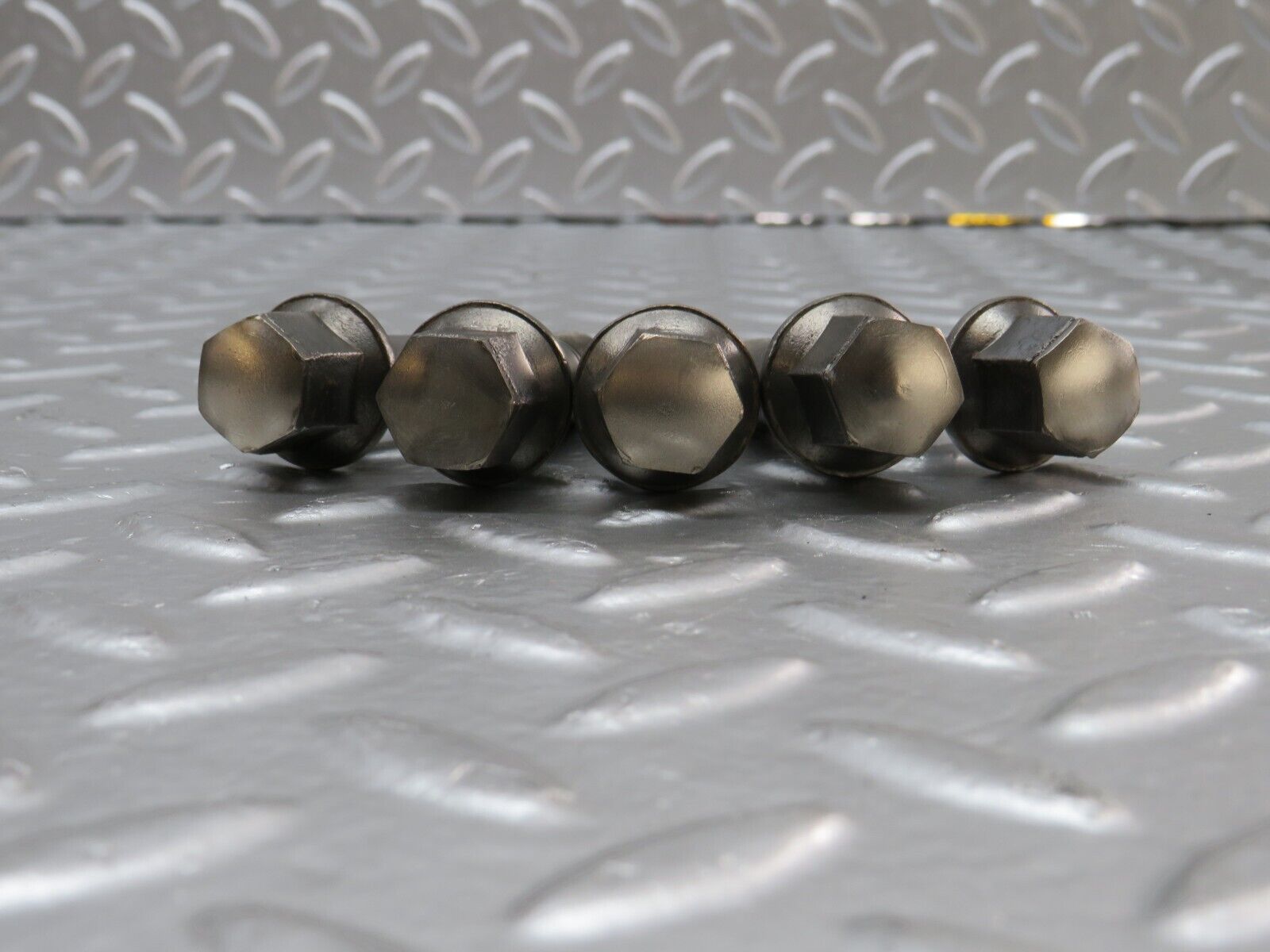 24922 Mercedes-Benz 5x Alloy Wheel Lug Bolt M12x1.5