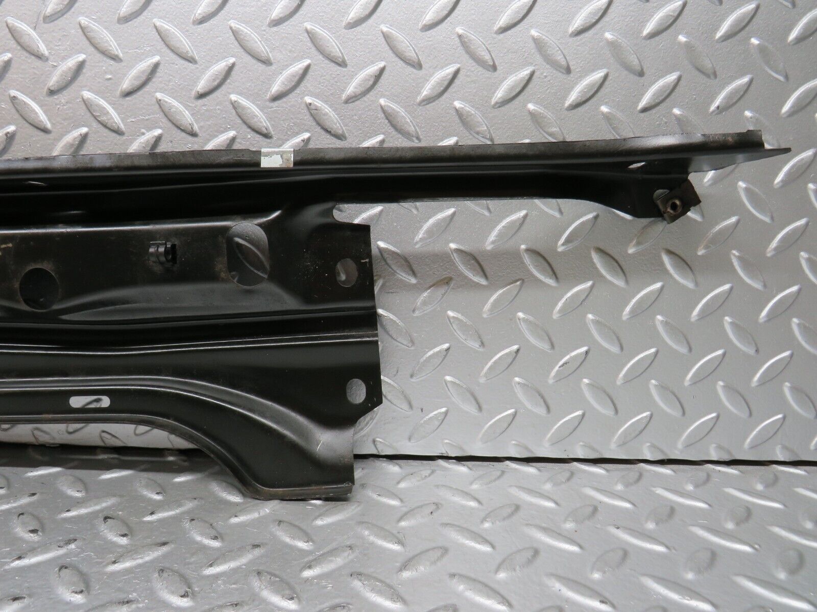 28989 Mercedes-Benz C124 320CE Coupe Rear Window Channel Support Right Side