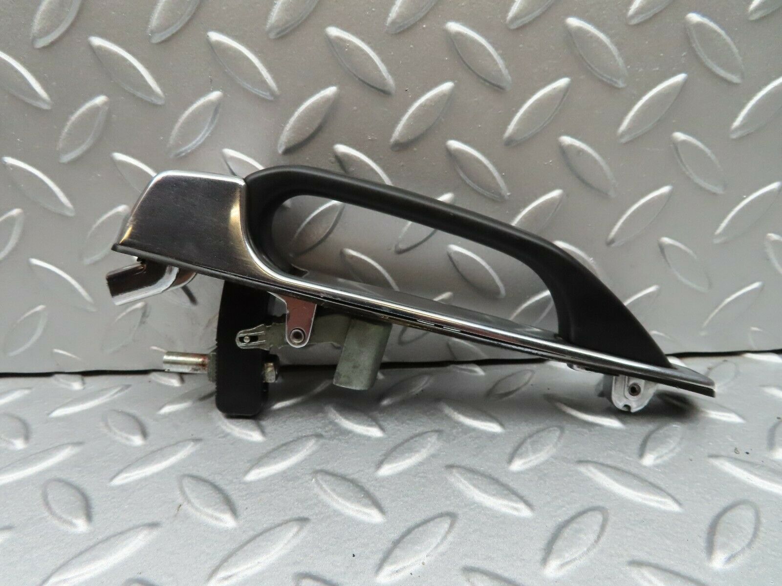 4517 Mercedes-Benz W123 230E Exterior Door Handle Rear 1237600359