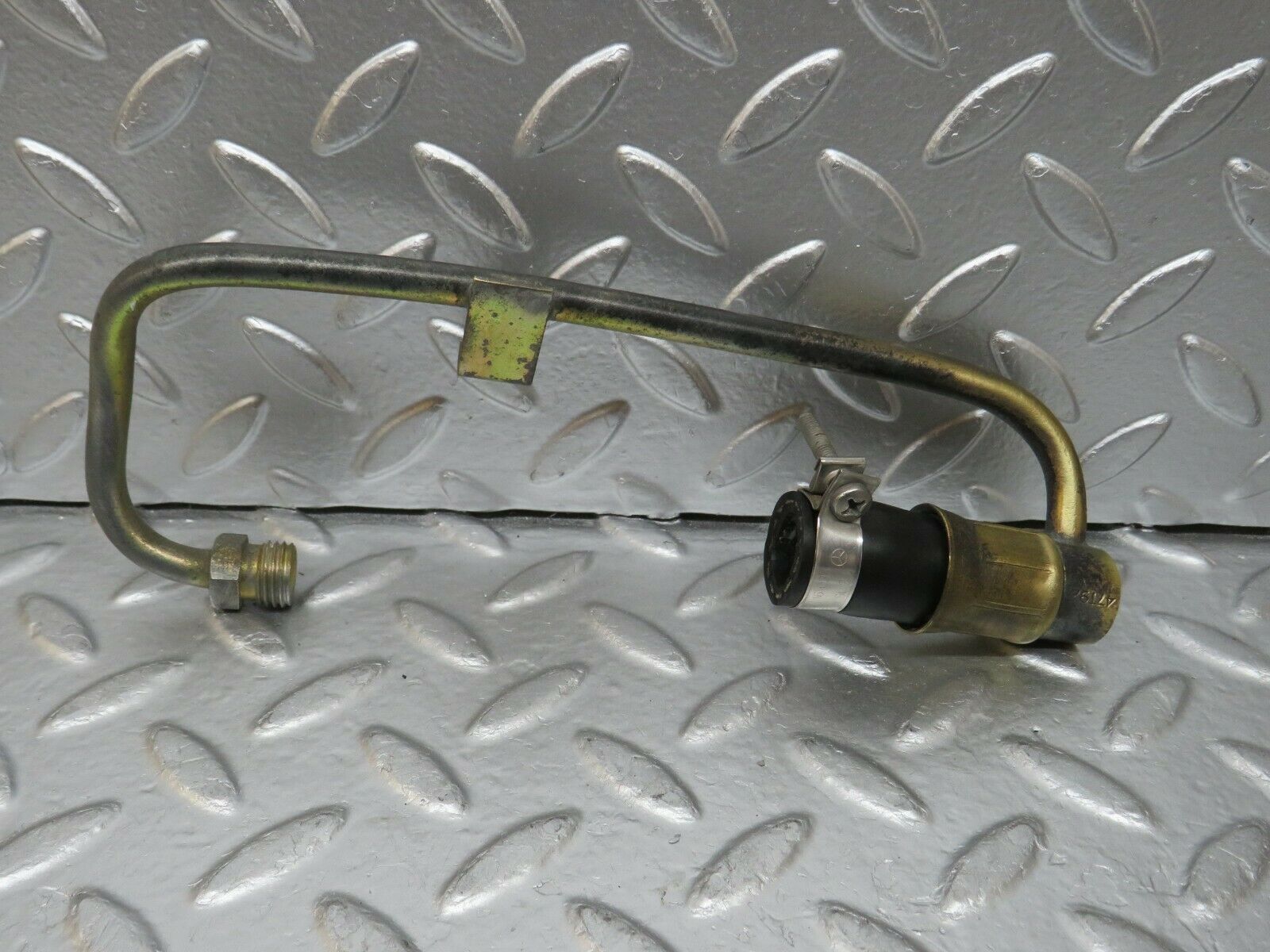 24404 Mercedes-Benz S124 220TE Wagon Fuel Hose Pipe