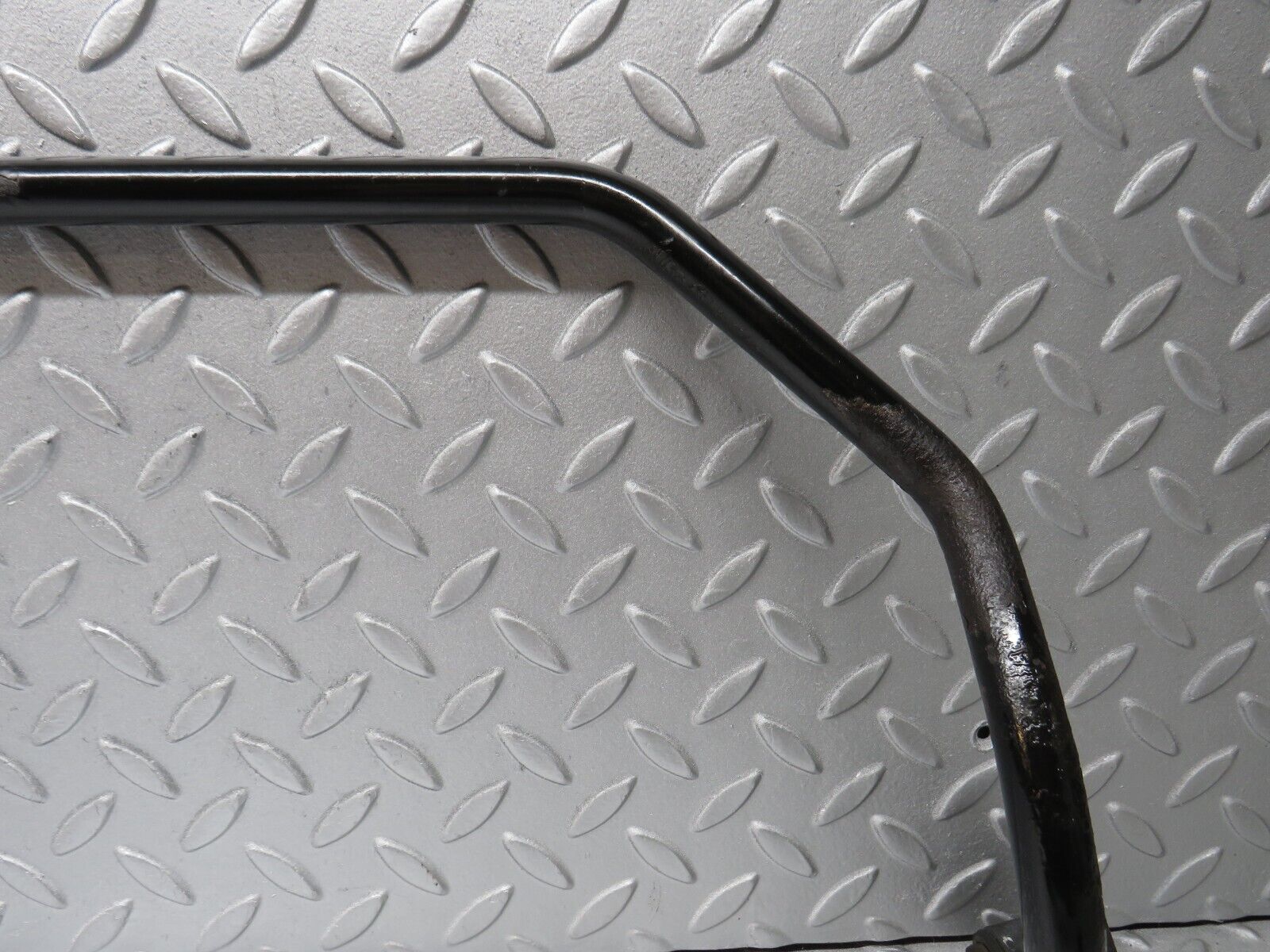 38173 Mercedes-Benz A124 320E Cabriolet Anti Roll Bar Rear Axle 1243260116