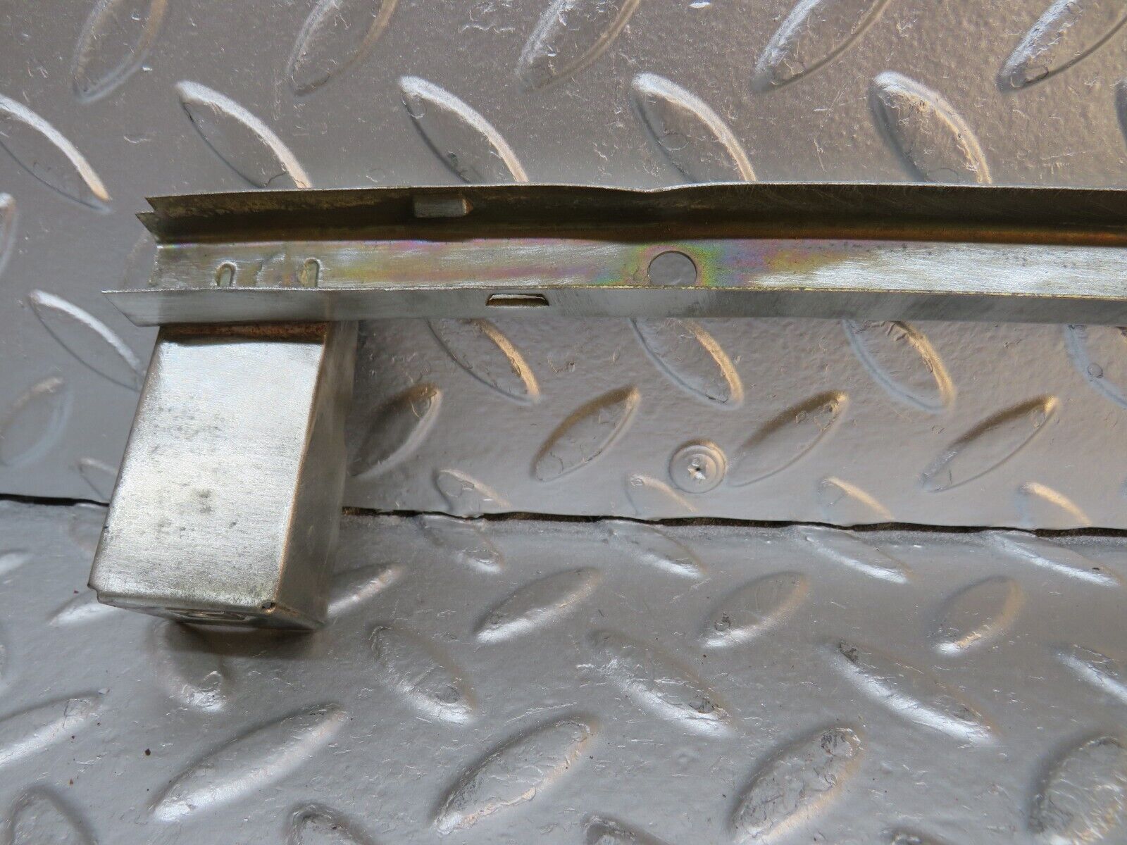 30993 Mercedes-Benz W123 200D Rear Right Door Window Channel