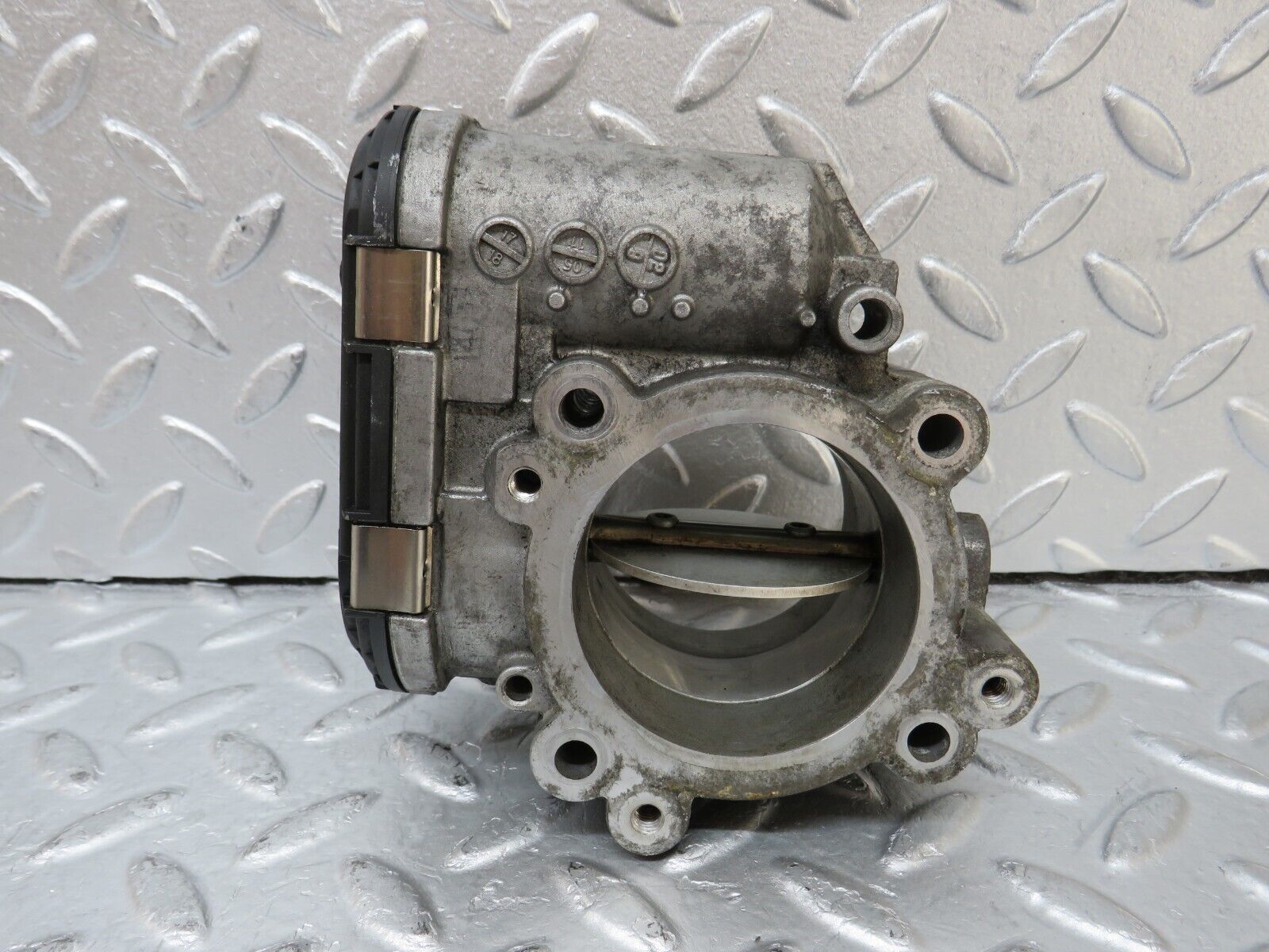 35191 Mercedes-Benz W221 Throttle Body Valve Bosch 6420900070 0281002678