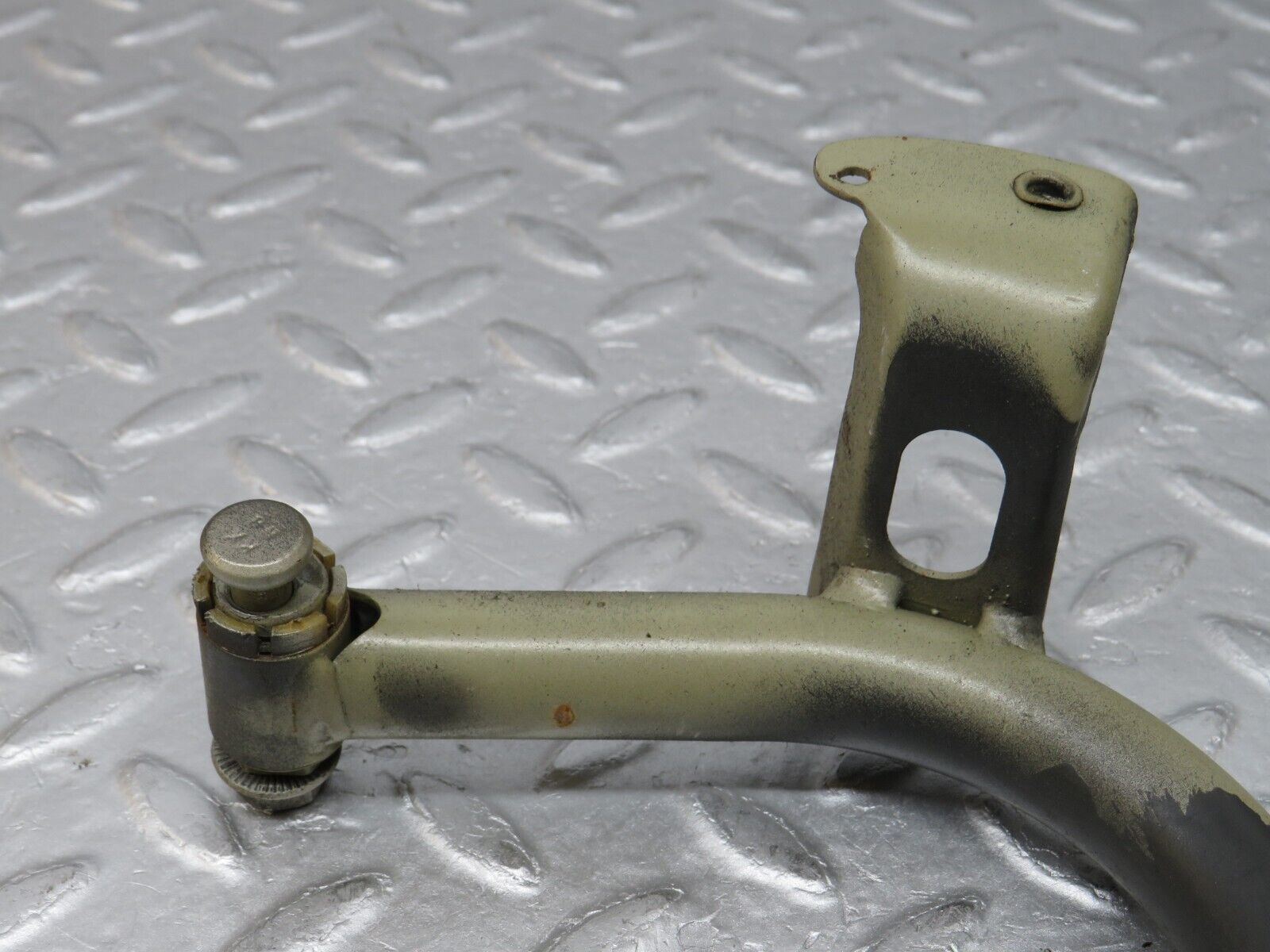 36539 Mercedes-Benz W201 190E 2.0L Boot Lid Trunk Hinge Right Side