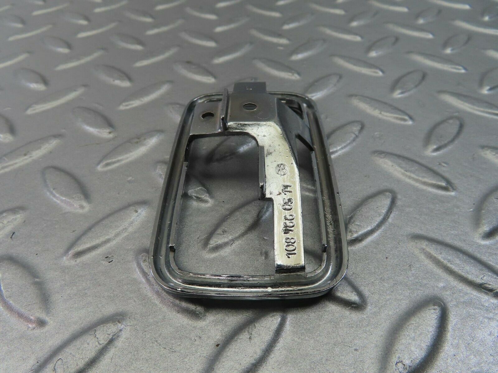 8882 Mercedes-Benz W108 Chrome Frame For Door Opener Left 1087660511