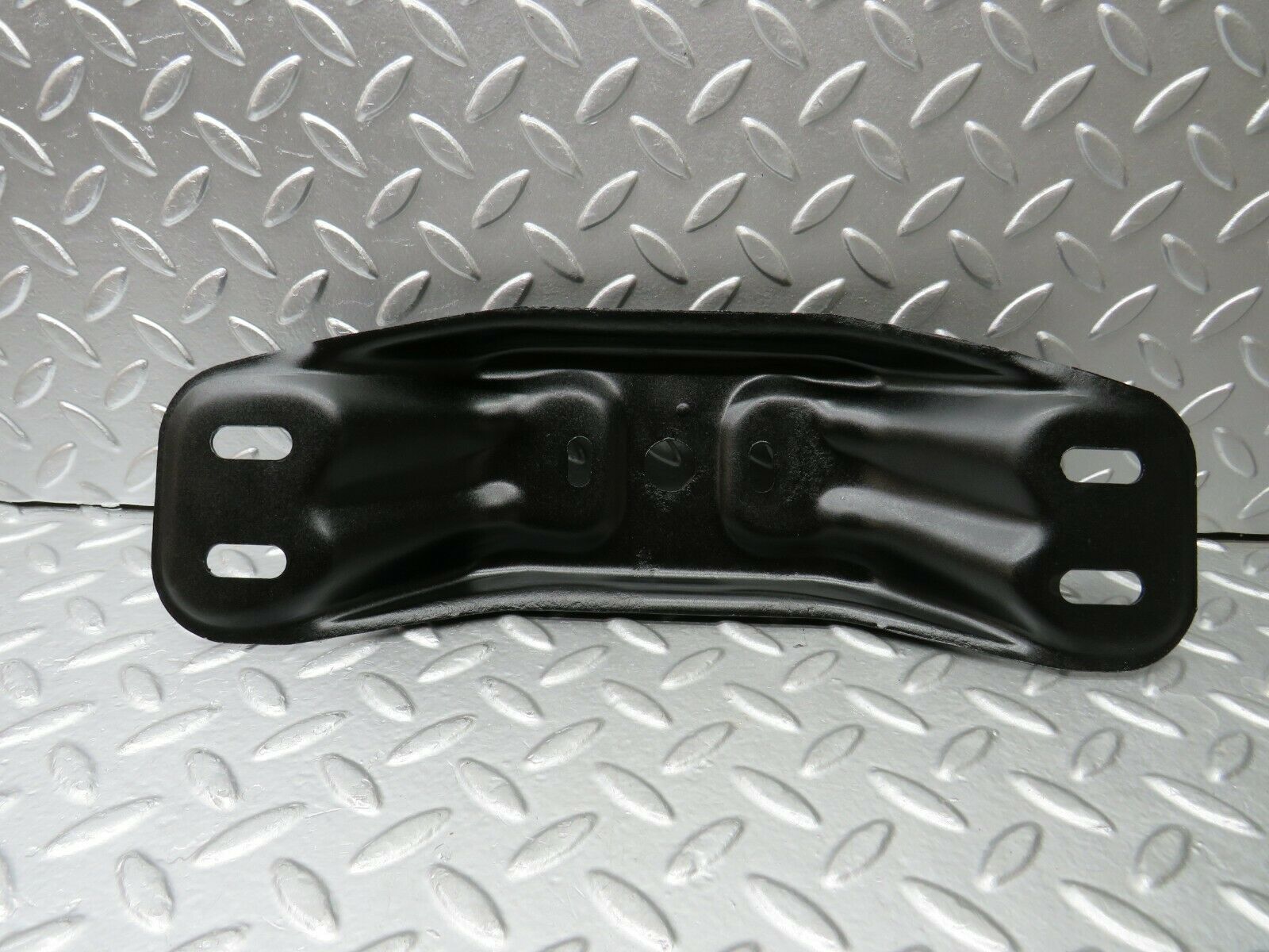 22433 Mercedes-Benz C124 E220 Coupe Gearbox Mount Bracket