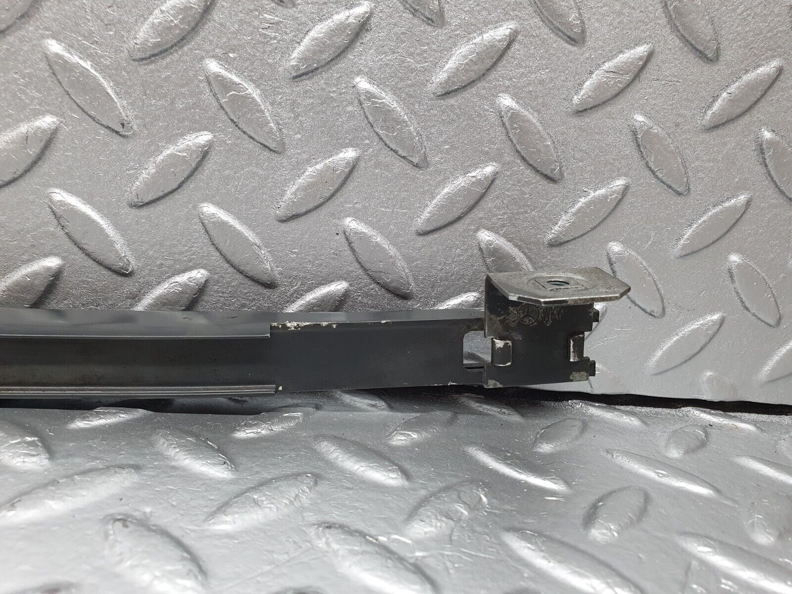 41420 Mercedes-Benz W124 200E Rear Left Door Window Channel