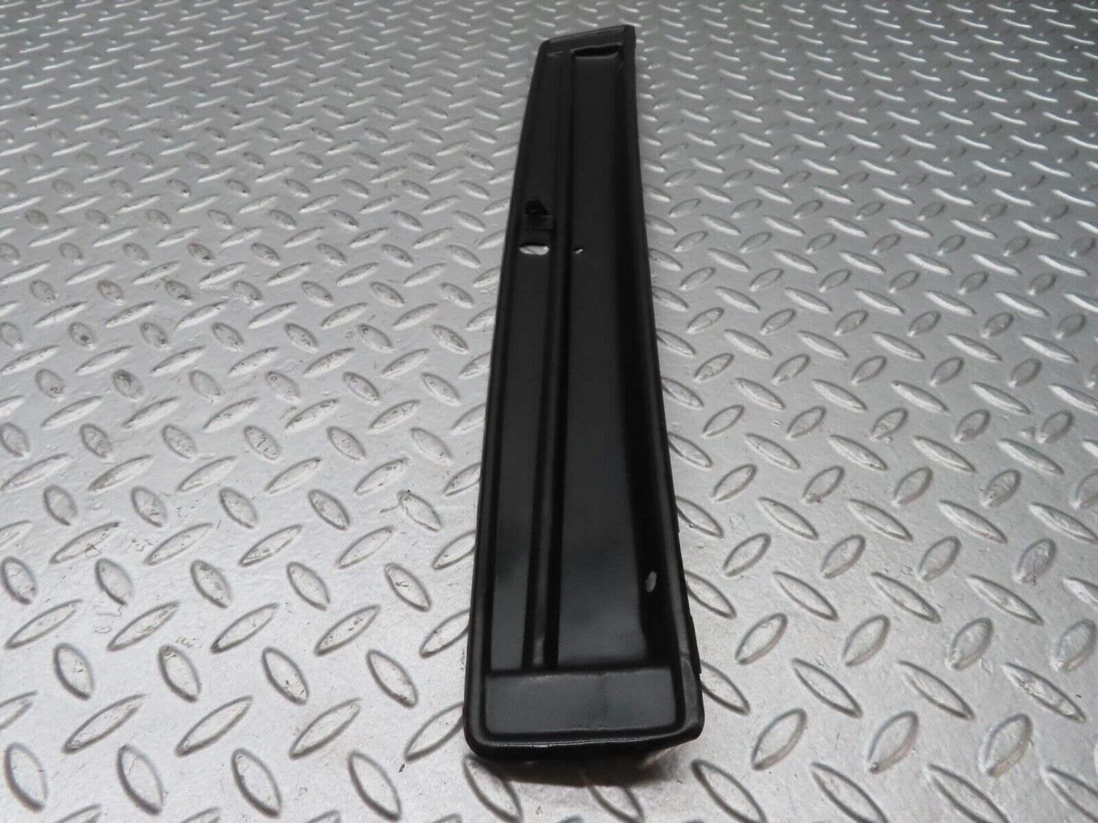 13431 Mercedes-Benz W111 220S Air Vent Door