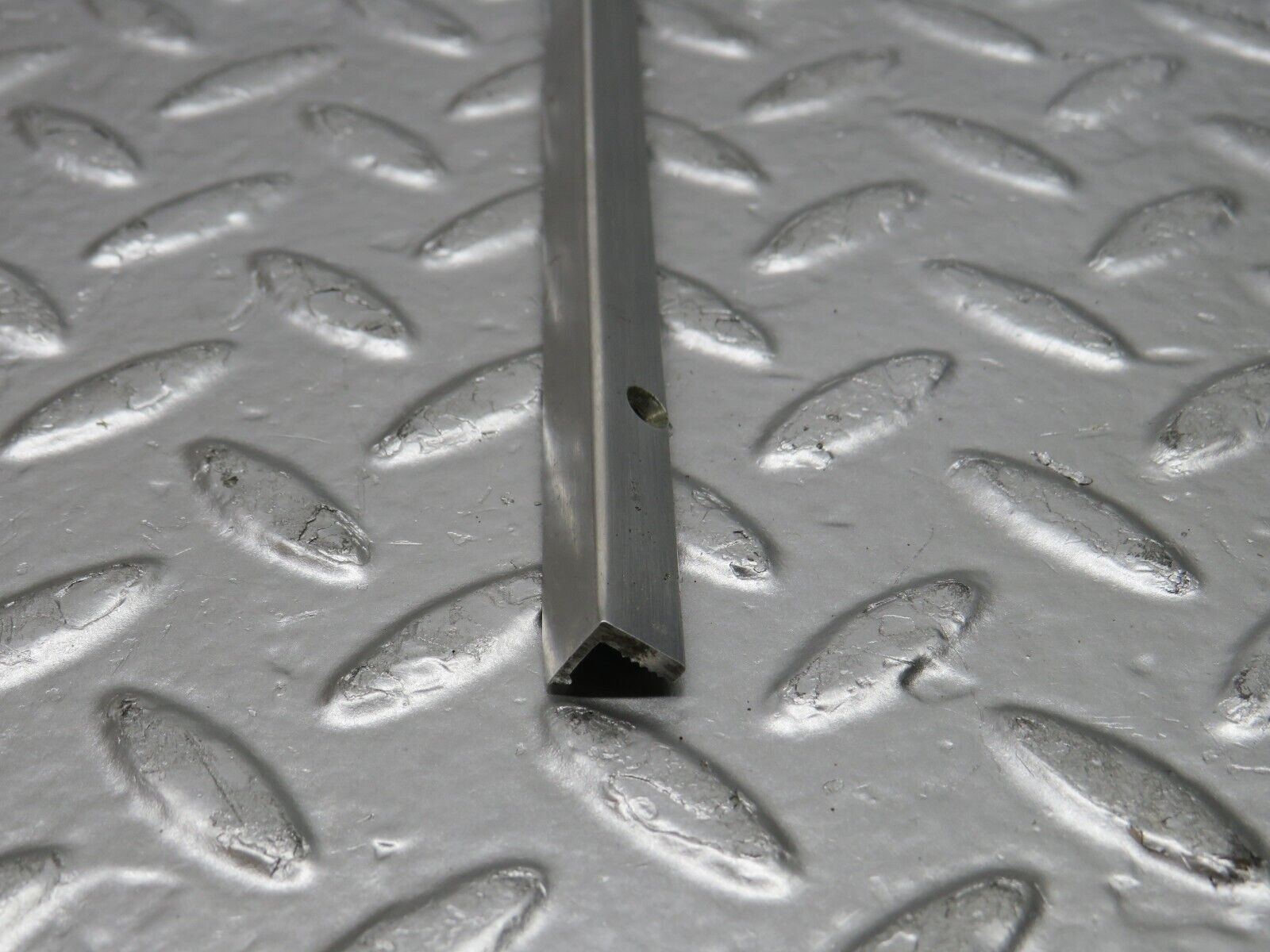 0743 Mercedes-Benz C107 350SLC Coupe Sunroof Chrome Trim