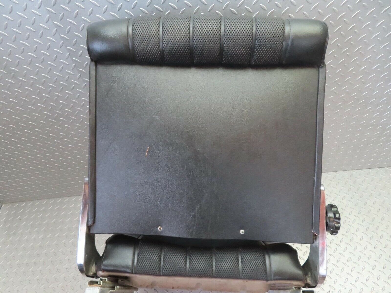 13022 Mercedes-Benz W111 220S Front Right Passenger Seat Black LHD