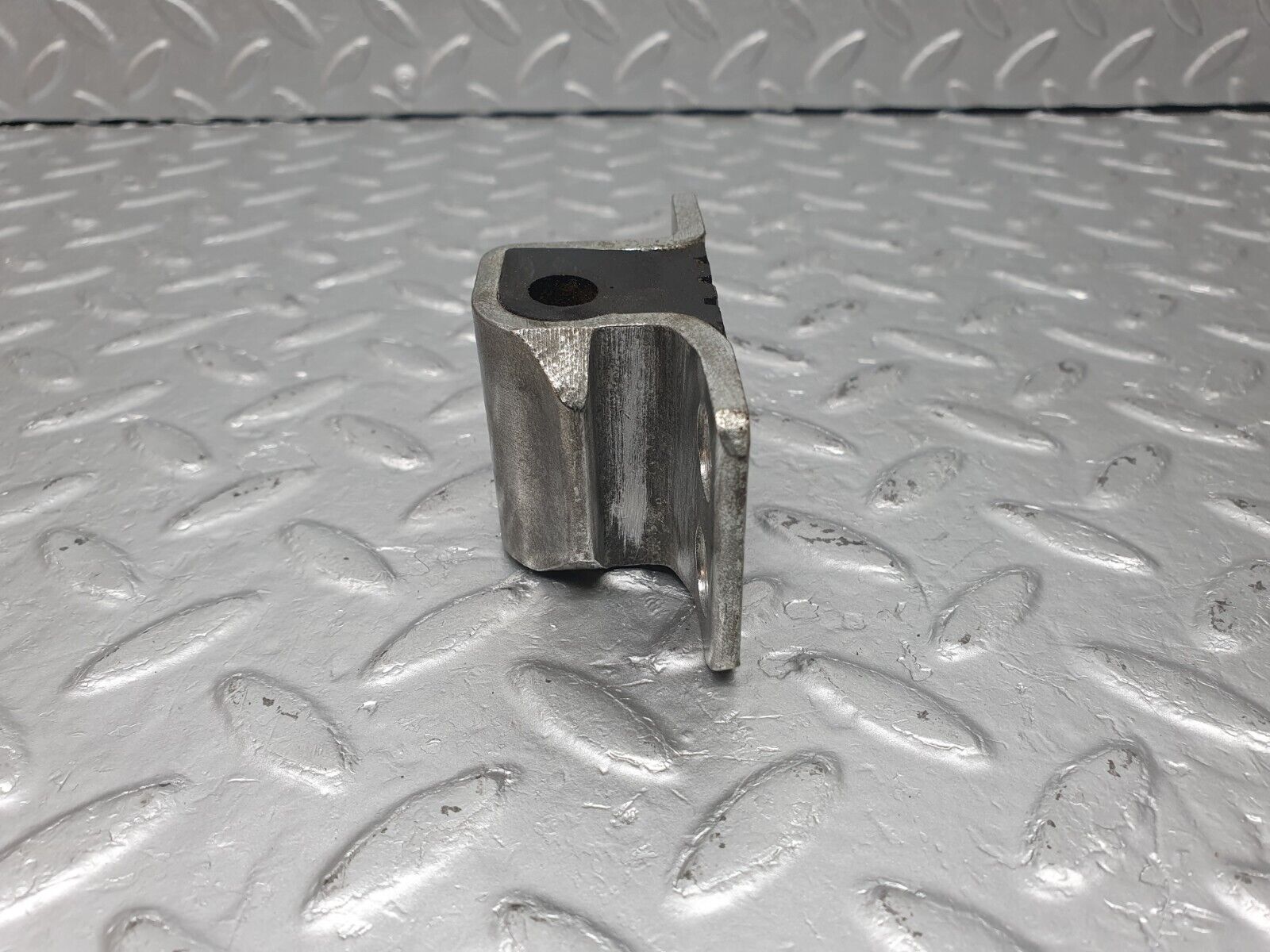 40915 Mercedes-Benz W126 300SE Door Lock Latch Left Side