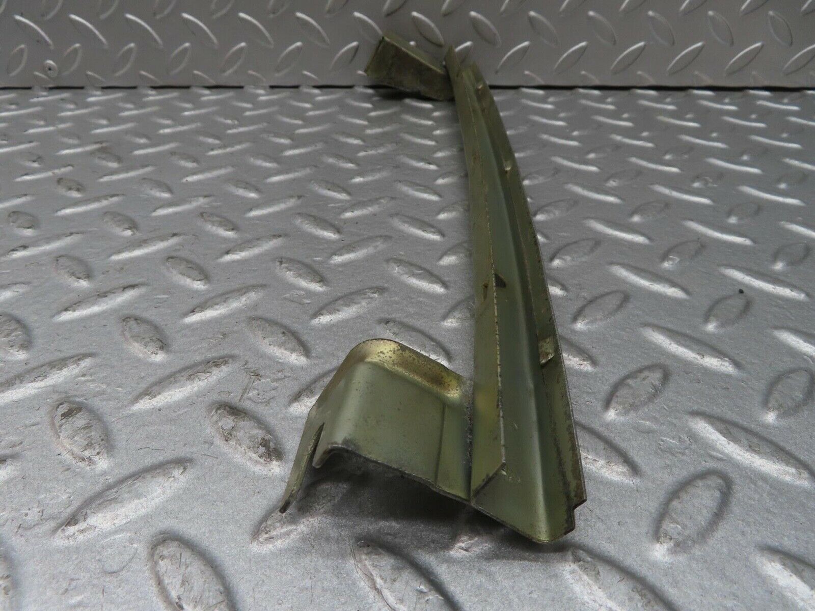 13635 Mercedes-Benz W123 200 Rear Left Window Channel