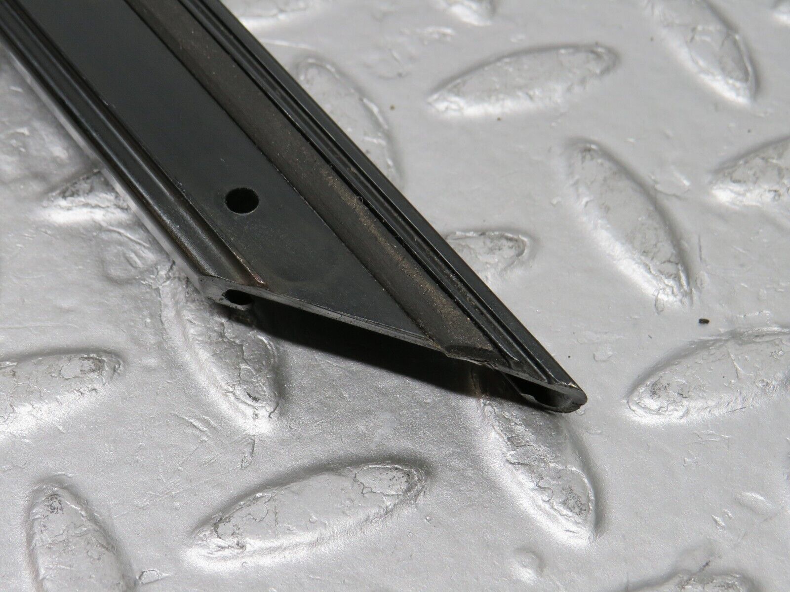 37895 Mercedes-Benz A124 320E Cabriolet A Pillar Sealing Rail Trim Left Side