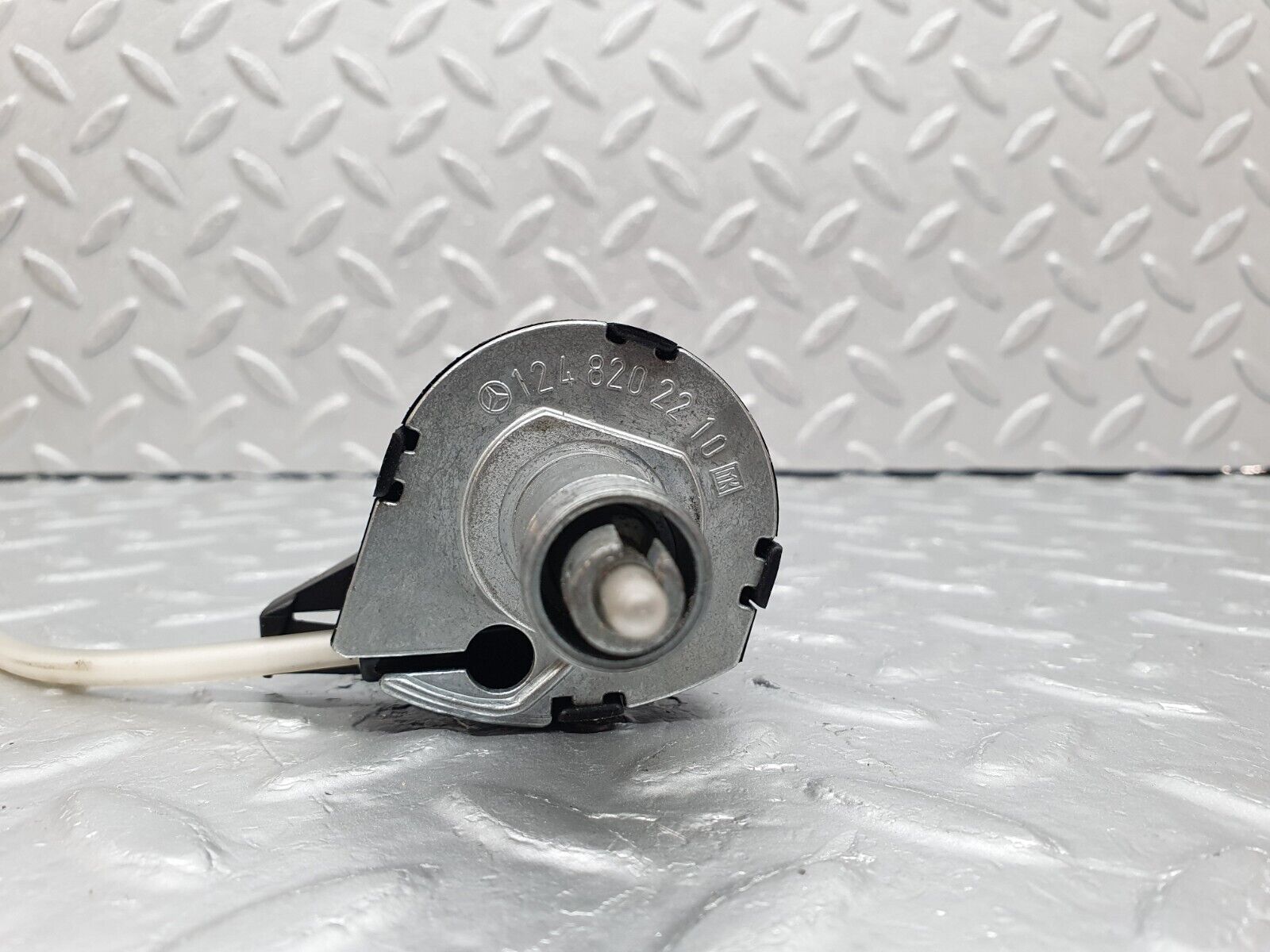 41514 Mercedes-Benz W124 200E Heater Blower Switch 1248202210