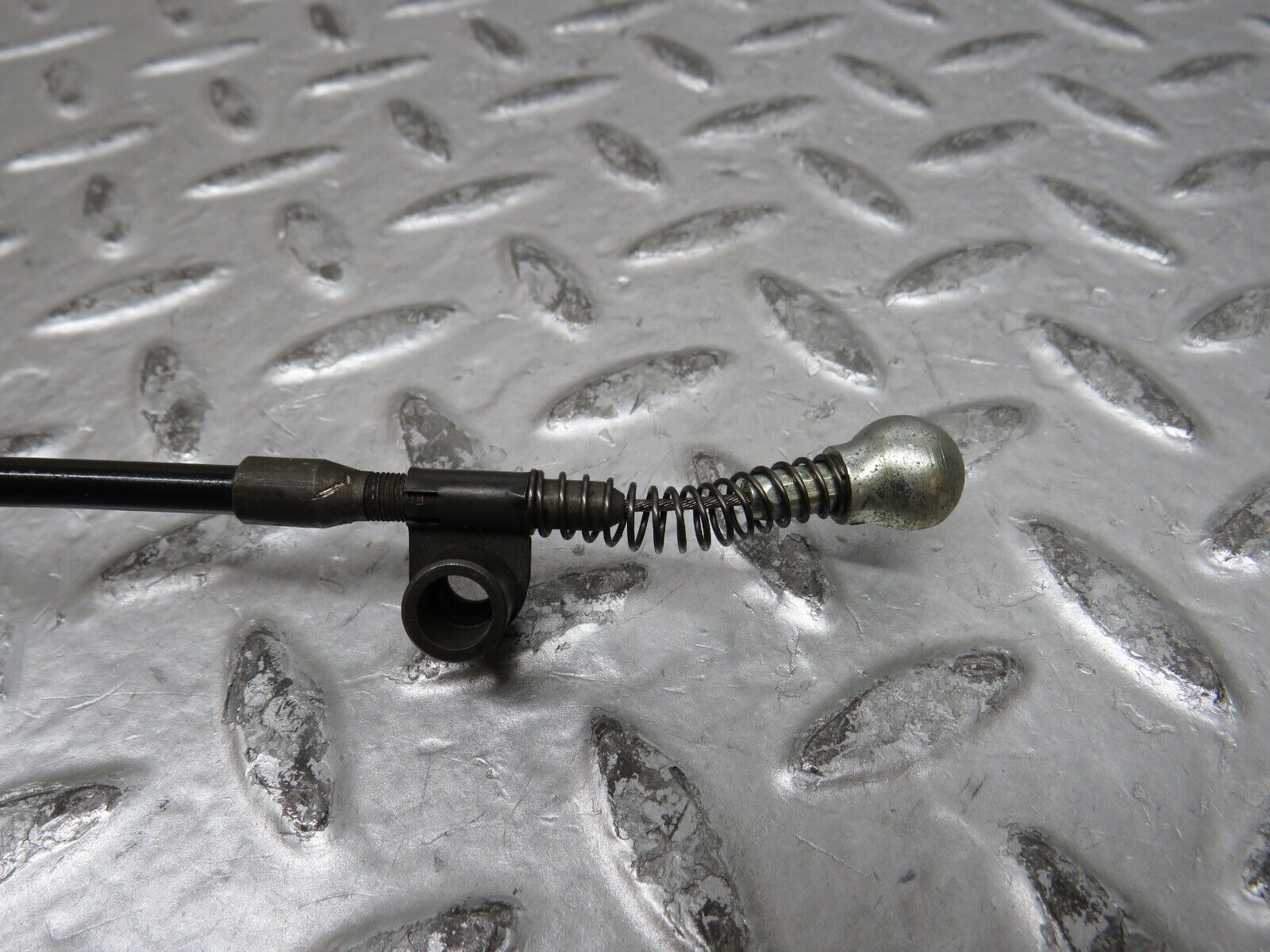 29141 Mercedes-Benz C124 320CE Coupe Gearbox Cable 1242600351