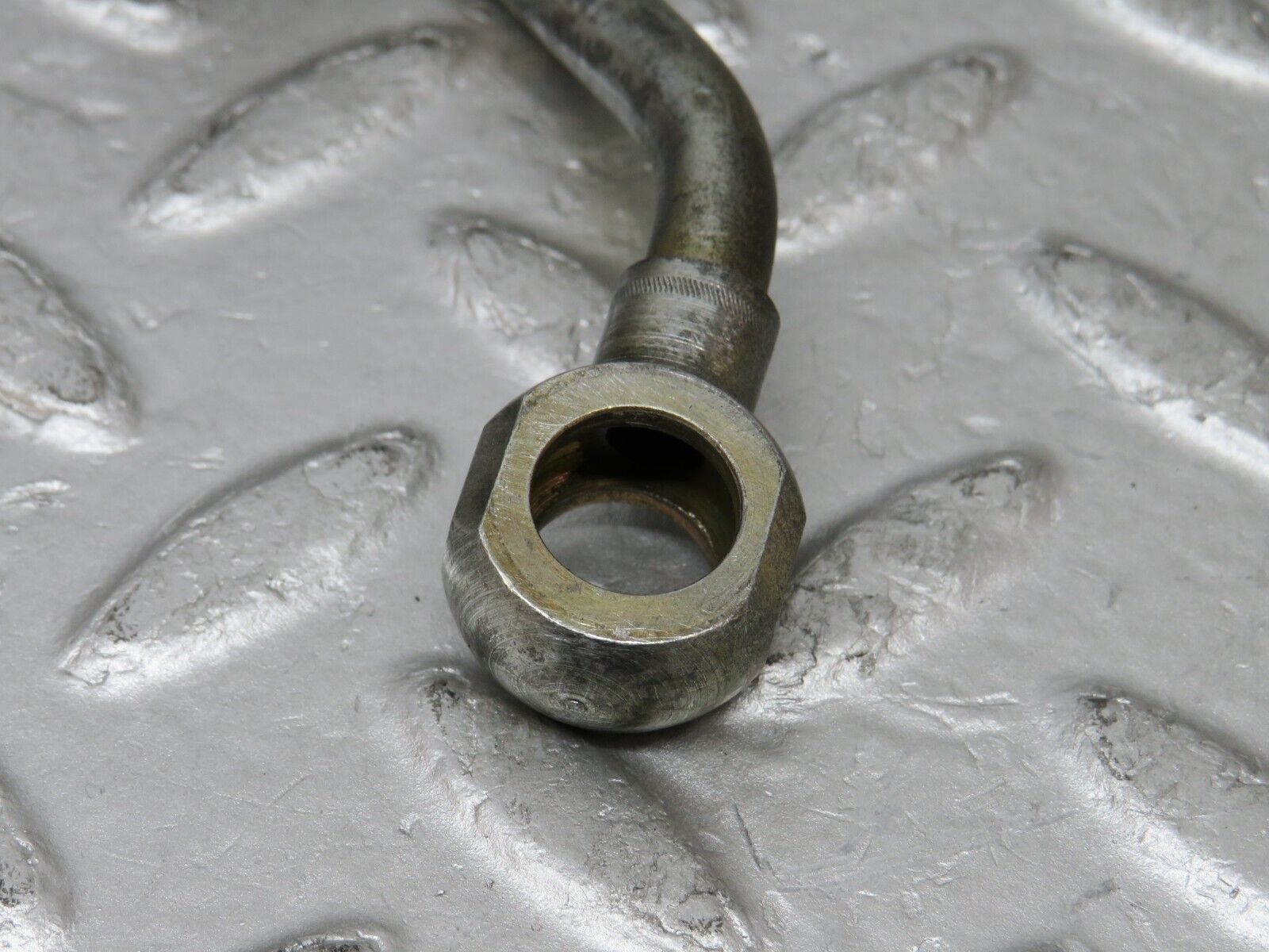 37990 Mercedes-Benz A124 320E Cabriolet Fuel Hose Line