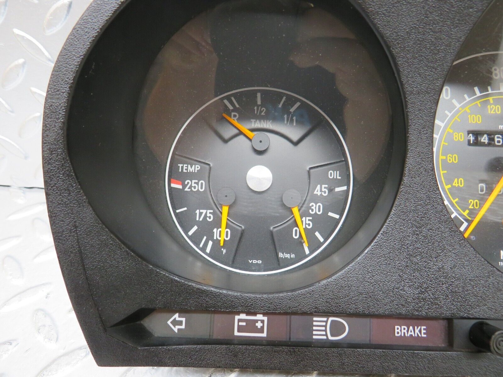 26368 Mercedes-Benz W116 450SE Instrument Cluster 1165422001 87001021