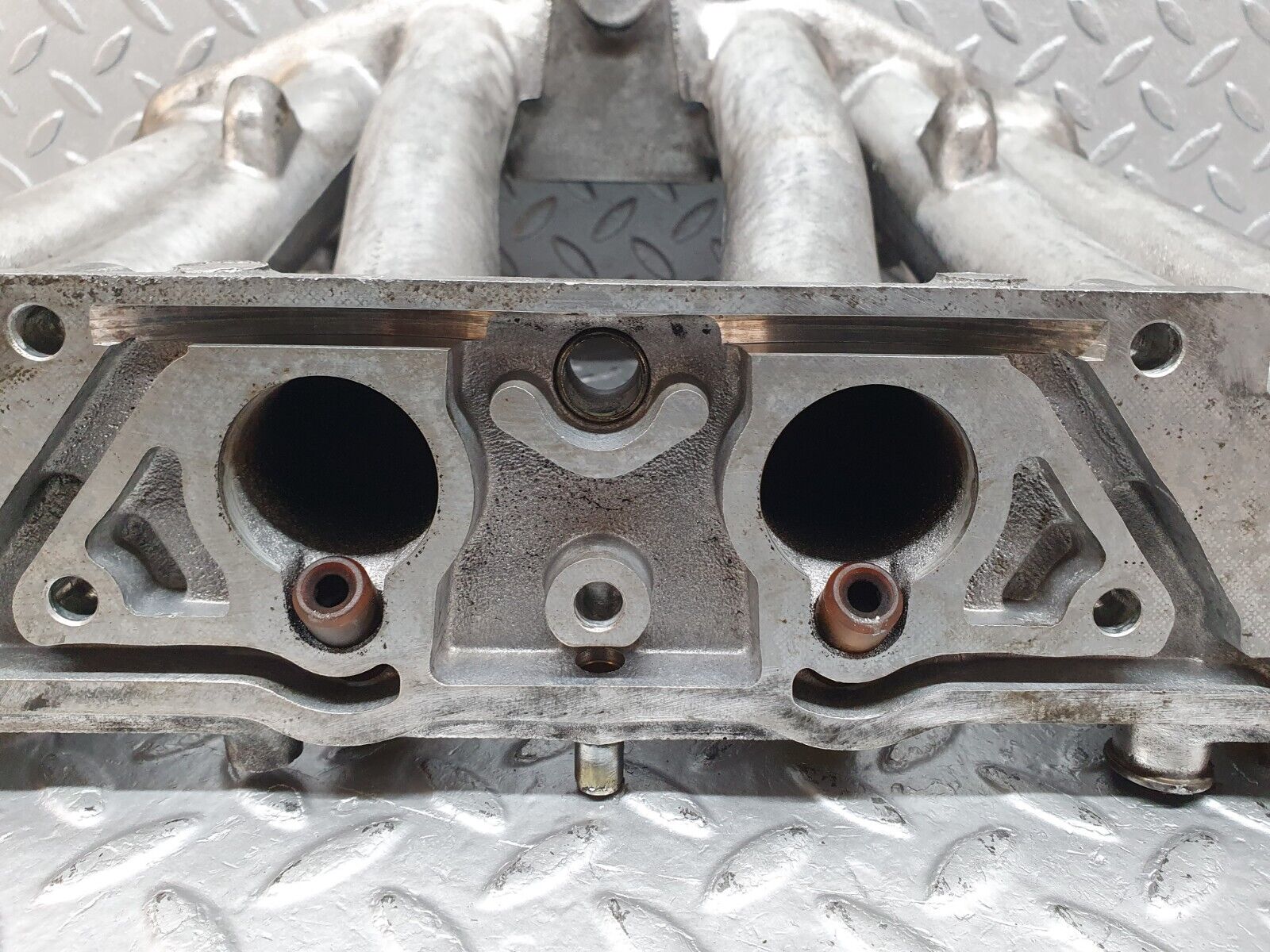 41222 Mercedes-Benz W126 300SE Intake Manifold 1031411601