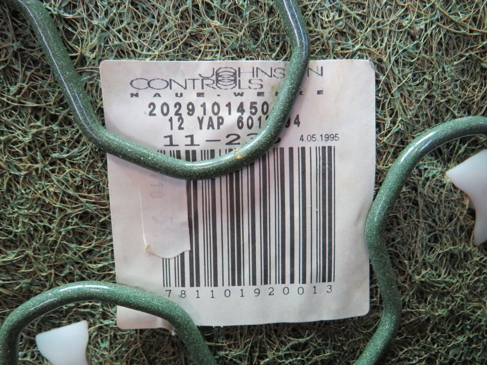 33348 Mercedes-Benz W202 C180 Front Left Passenger Seat 2029101450