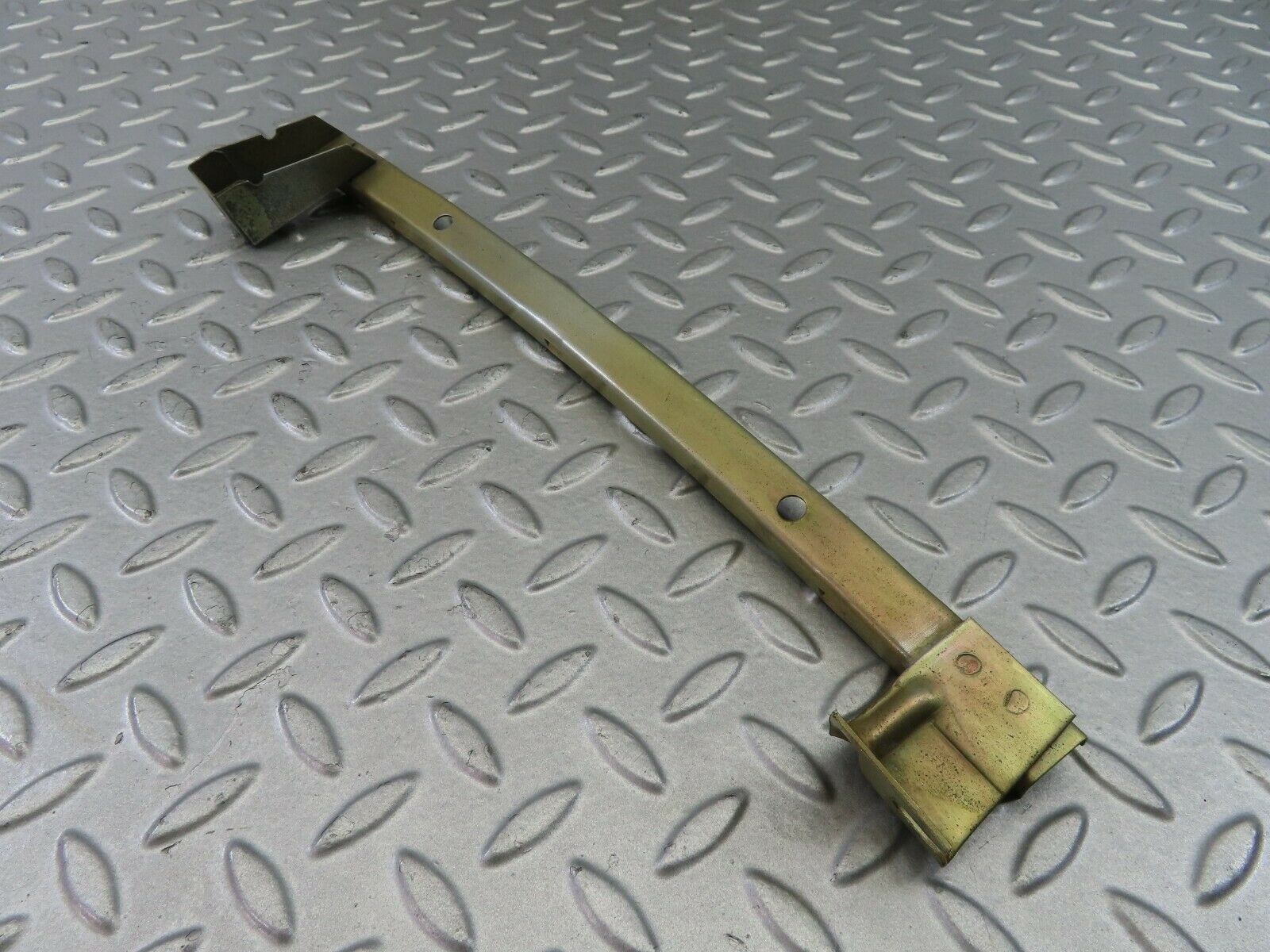 7691 Mercedes-Benz S123 230TE Wagon Rear Left Lower Window Channel