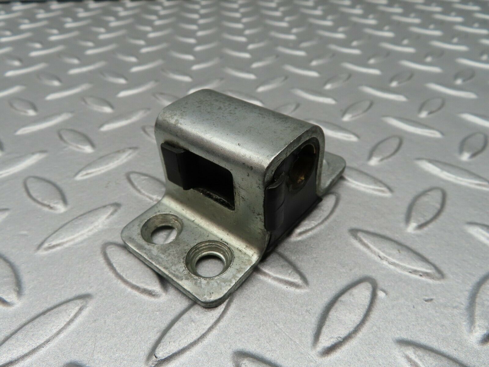 3722 Mercedes-Benz S123 200T Wagon Door Lock Latch Left Side