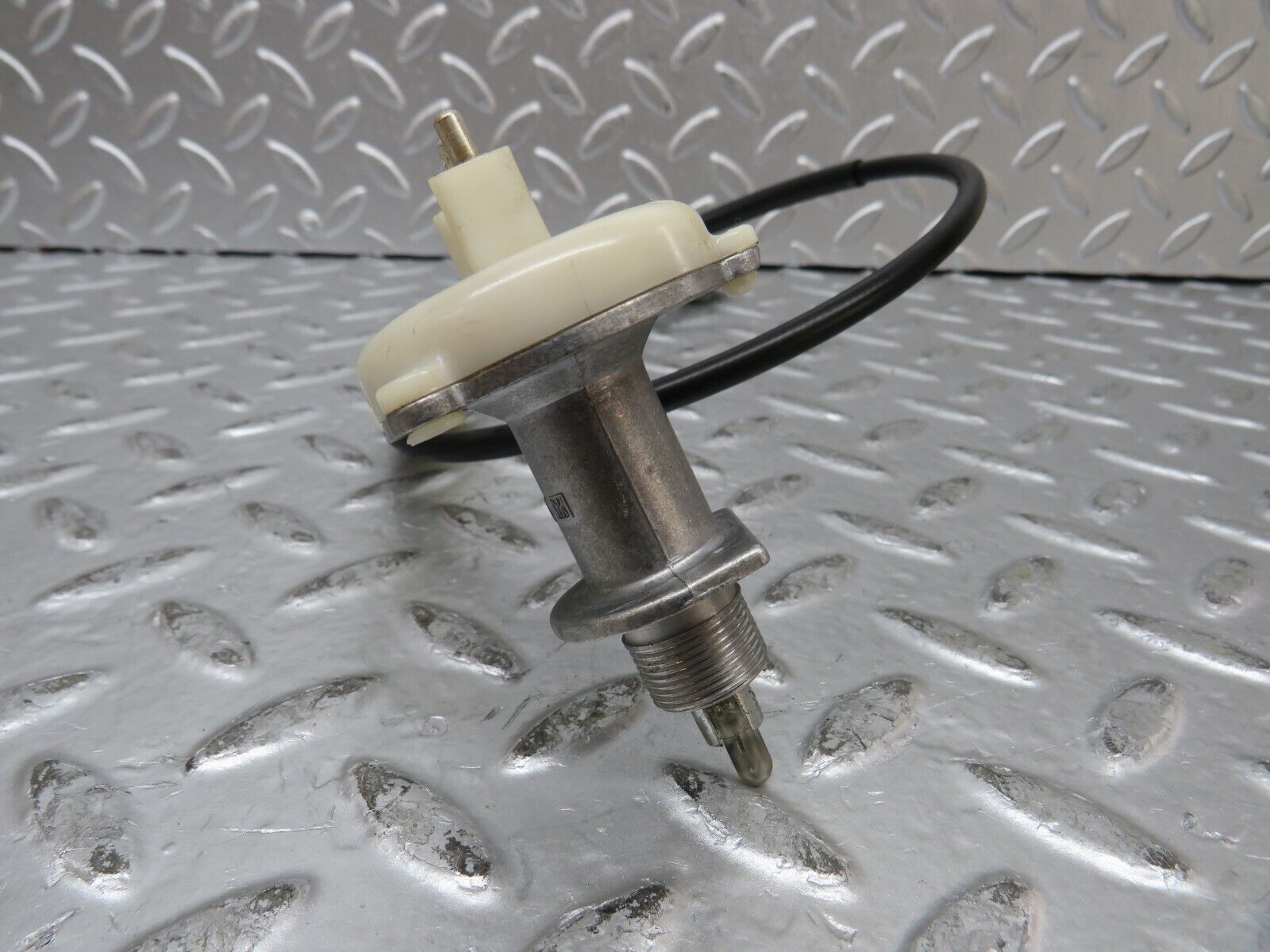 27154 Mercedes-Benz W123 280E Heater Control Unit