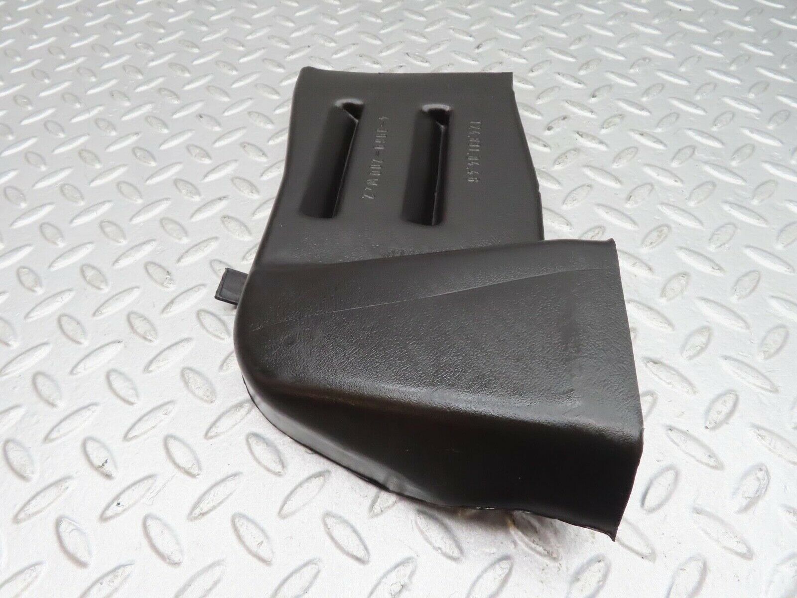 16193 Mercedes-Benz W124 260E Ventilation Air Duct Right Side 1248310446