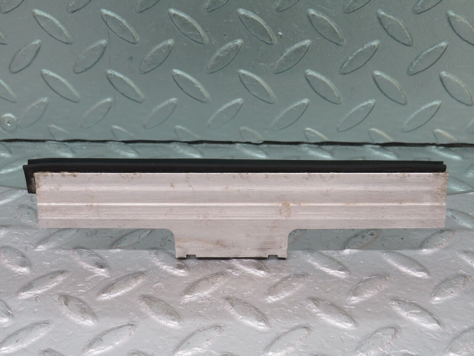 36565 Mercedes-Benz W201 190E 2.0L Rear Left Door Window Glass