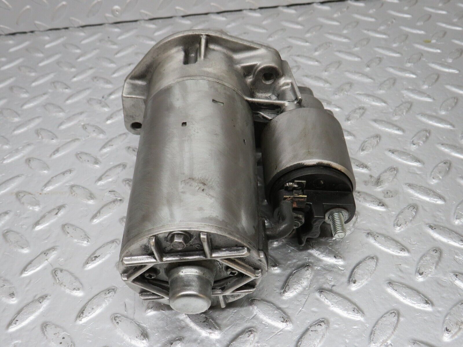 33862 Mercedes-Benz W201 190E 2.0L Starter Motor Bosch 0001108003 0331303053553