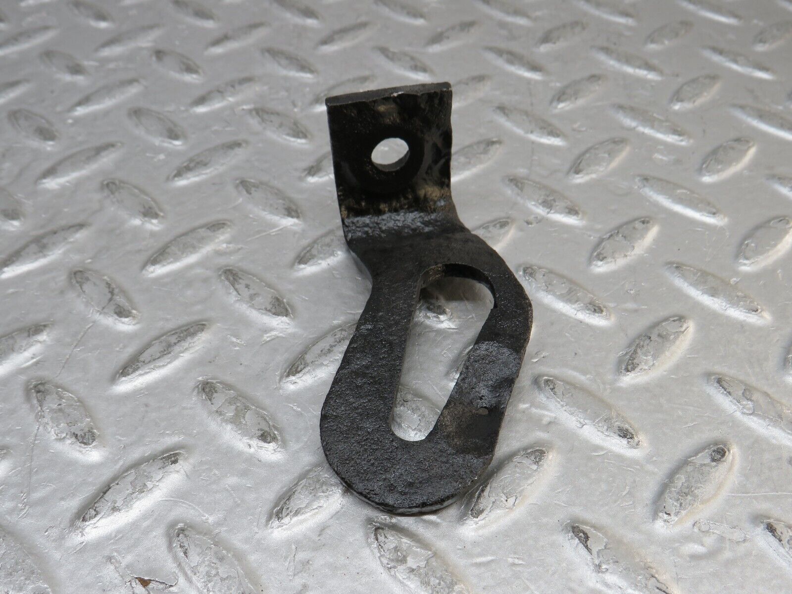 37360 Mercedes-Benz W109 300SEL Front Bumper Bracket Right Side