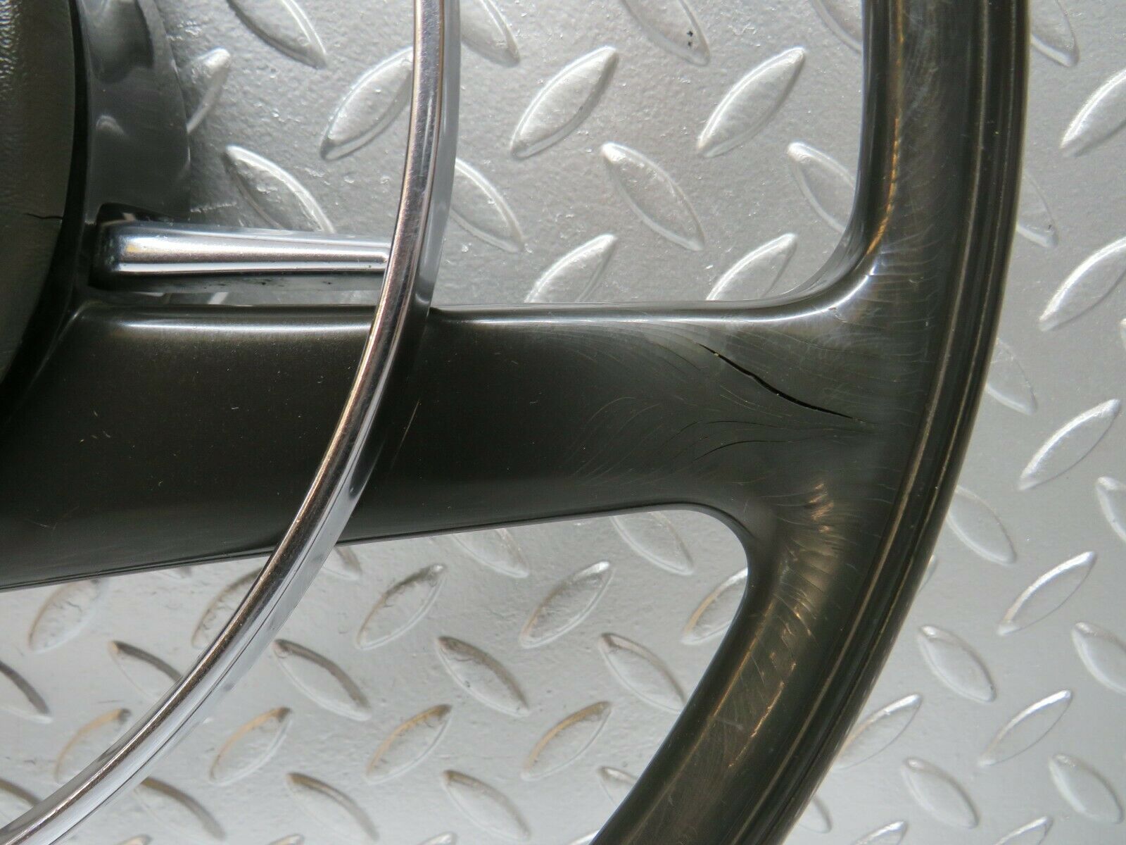 24529 Mercedes-Benz W108 Steering Wheel