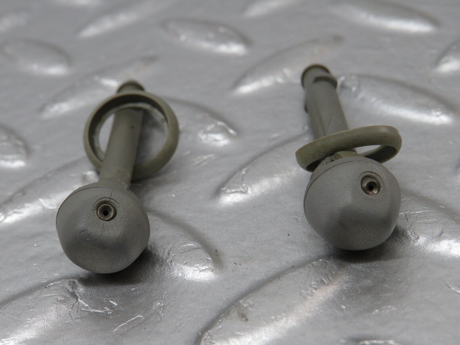 34335 Mercedes-Benz C126 380SEC Coupe Headlight Washer Nozzle