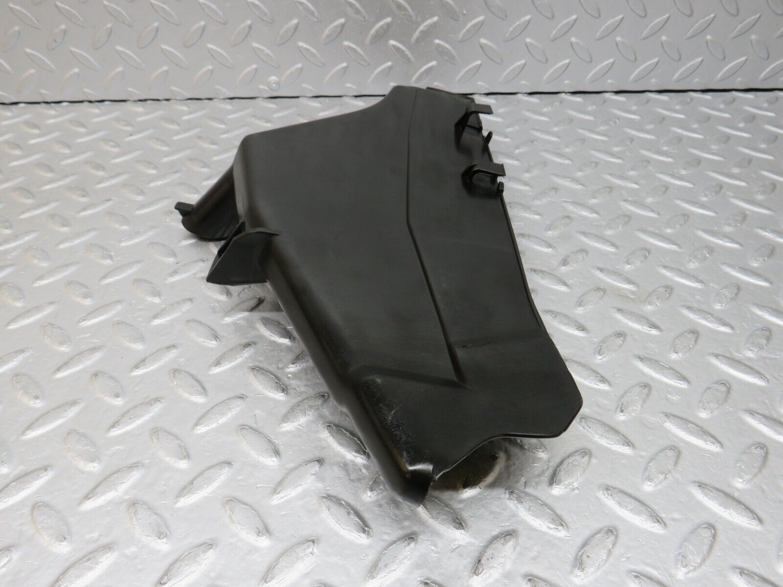 36660 Mercedes-Benz W201 190E 2.0L Front Right Rain Gutter Drain Channel 2016280273