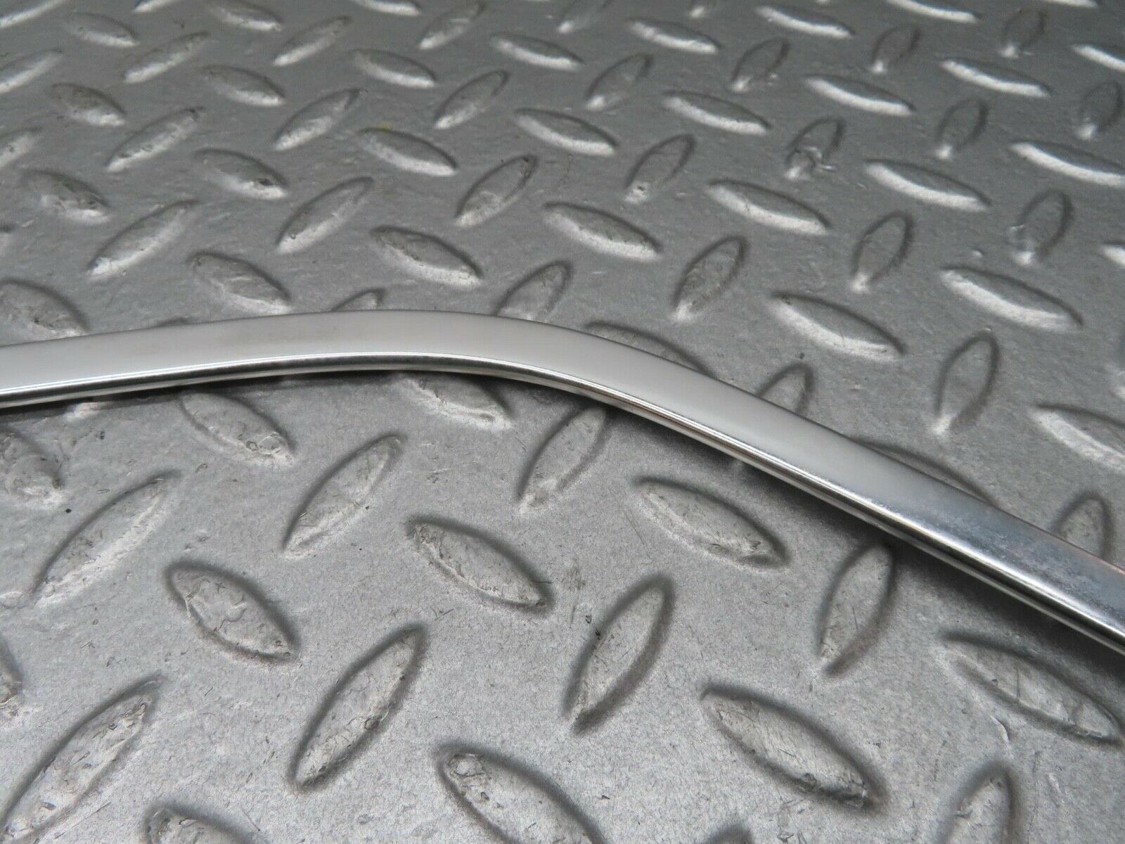 13598 Mercedes-Benz W123 200 Front Right Door Window Chrome Frame