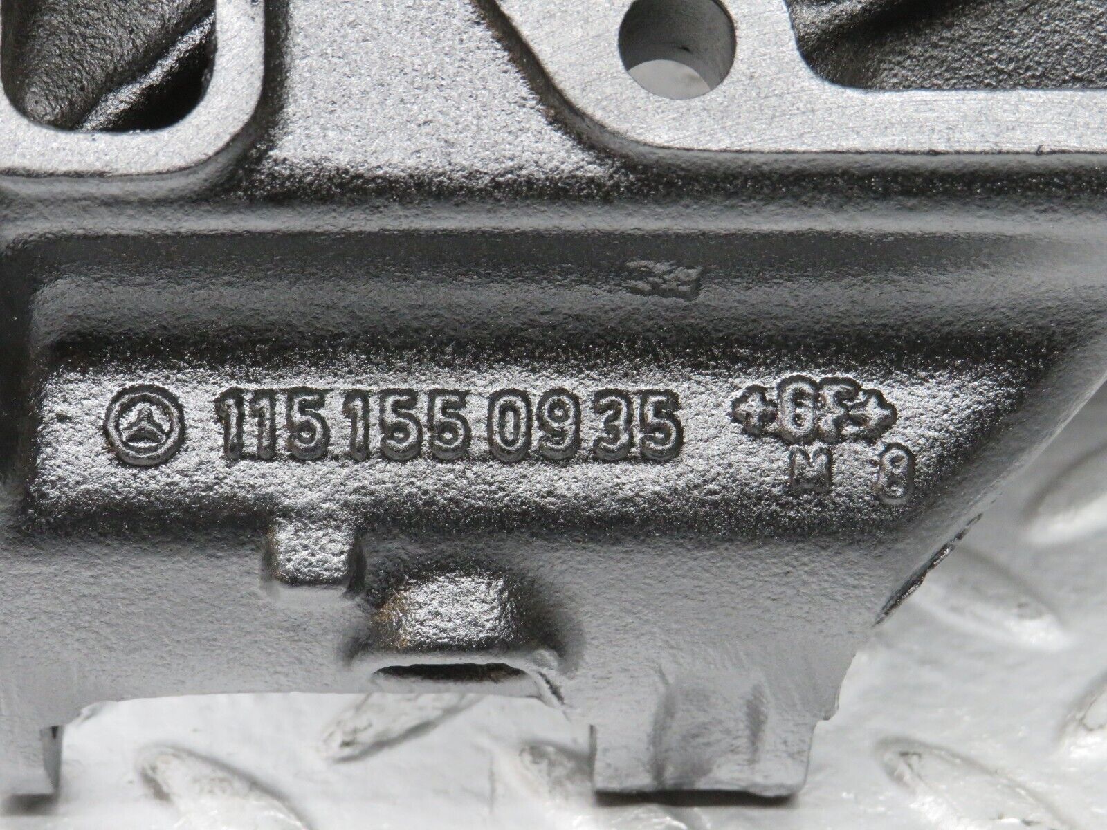 31118 Mercedes-Benz W123 200D Alternator Generator Bracket 1151550935