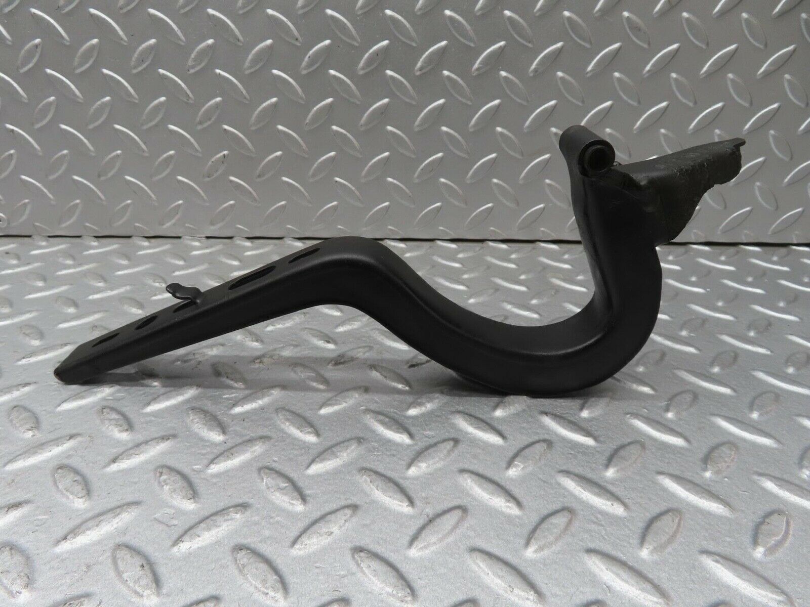 13536 Mercedes-Benz W123 200 Trunk Lid Hinge Left Side 1237500187