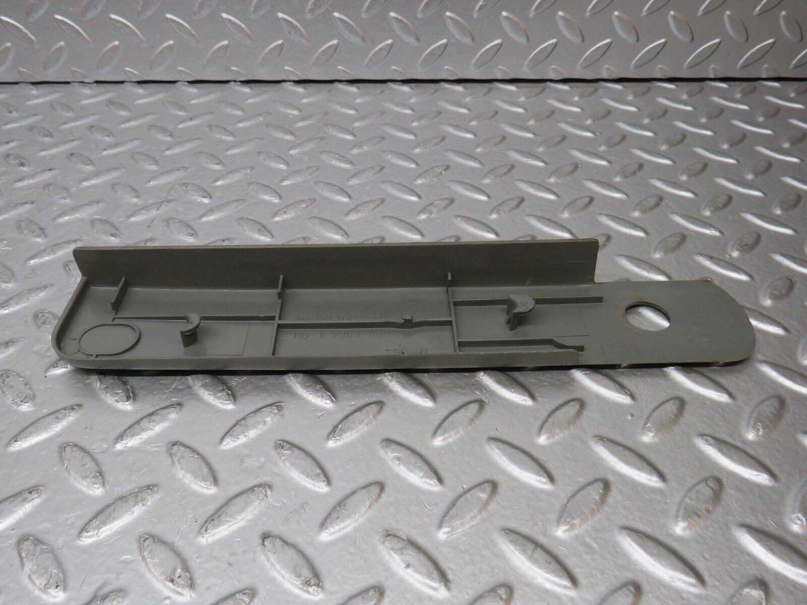 31265 Mercedes-Benz S124 220TE Rear Left Backrest Lever Cover 1249240337