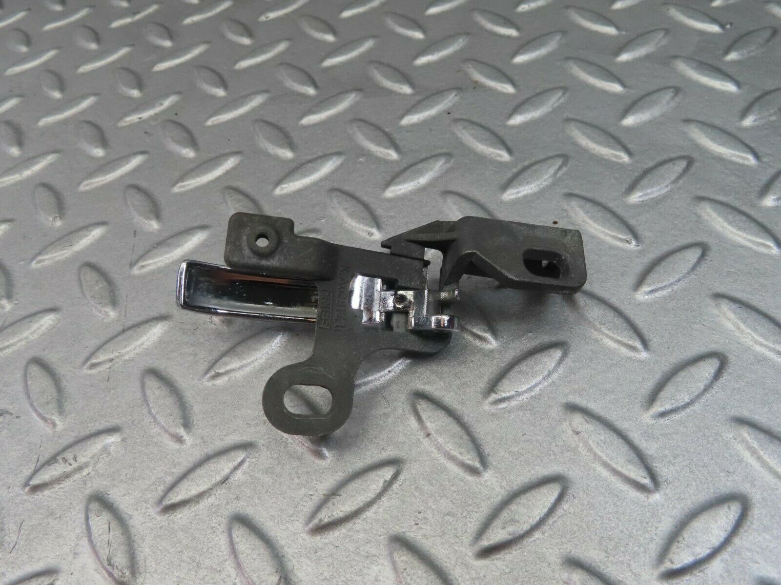 8277 Mercedes-Benz W123 Left Interior Door Handle 1237600161