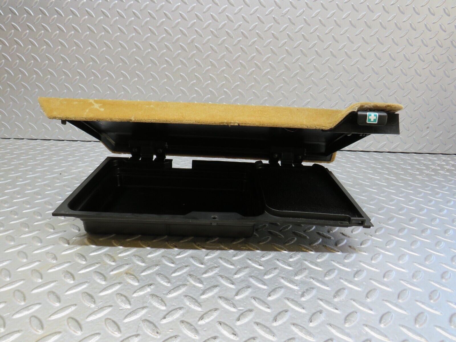 37047 Mercedes-Benz C126 420SEC Coupe Rear Right Parcel Shelf Storage 1268430207