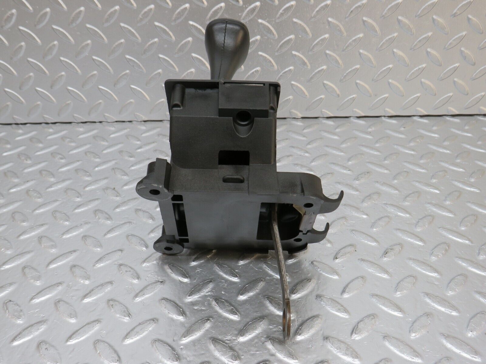 32518 Mercedes-Benz S124 300TE Wagon Automatic Gear Shift Selector 2012670905