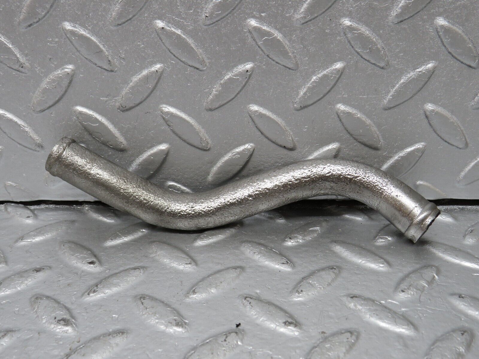 40449 Mercedes-Benz W110 230 Coolant Pipe