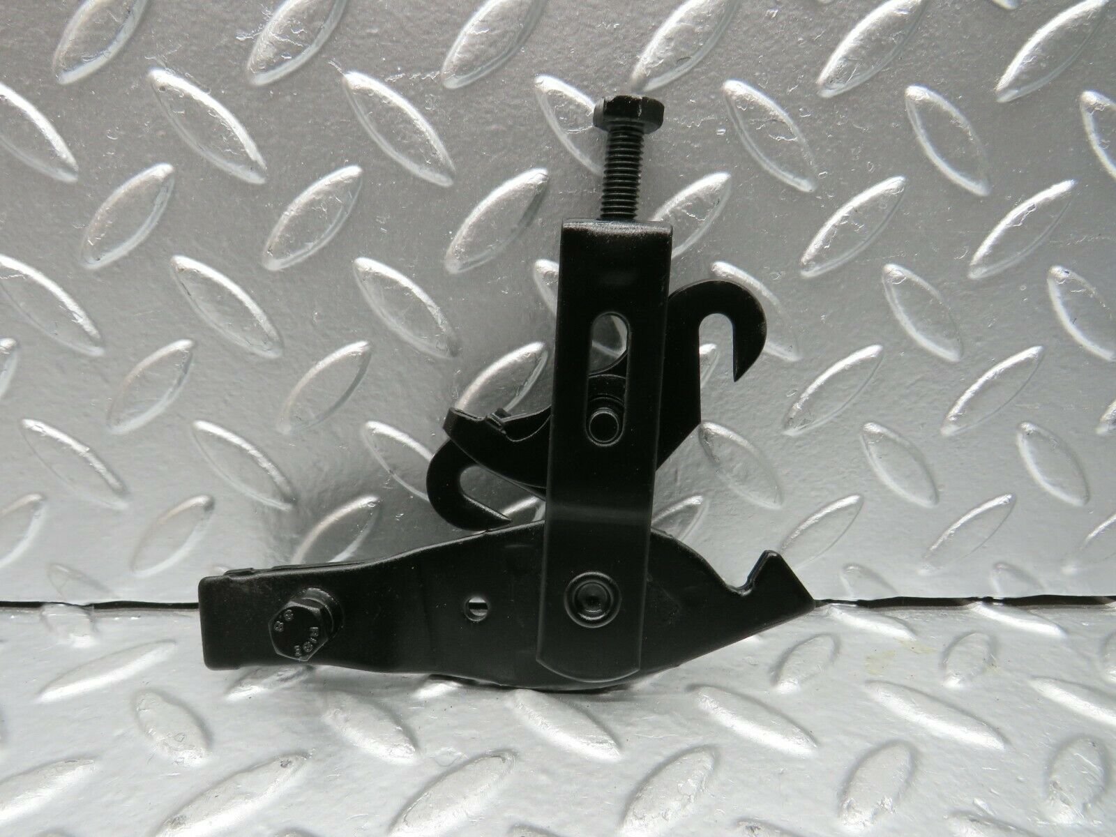 22585 Mercedes-Benz C124 E220 Coupe Handbrake Regulator