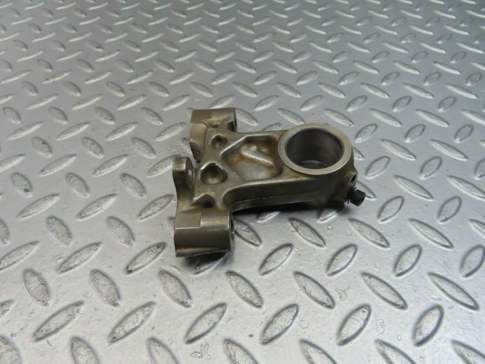 10210 Mercedes-Benz W111 220SE Camshaft Tower Bearing 1800515110