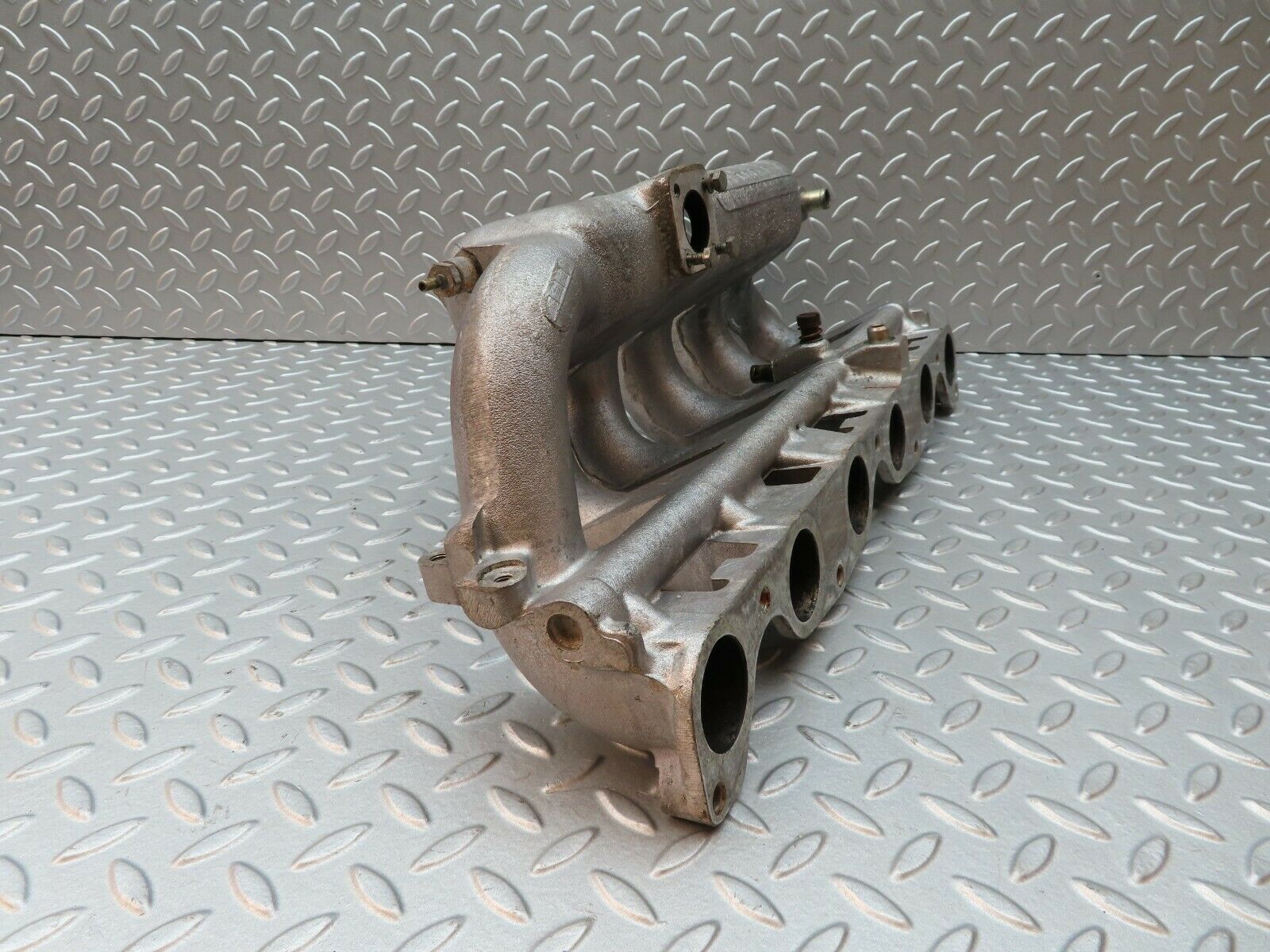 4879 Mercedes-Benz W114 280CE Coupe Intake Manifold 1101411201