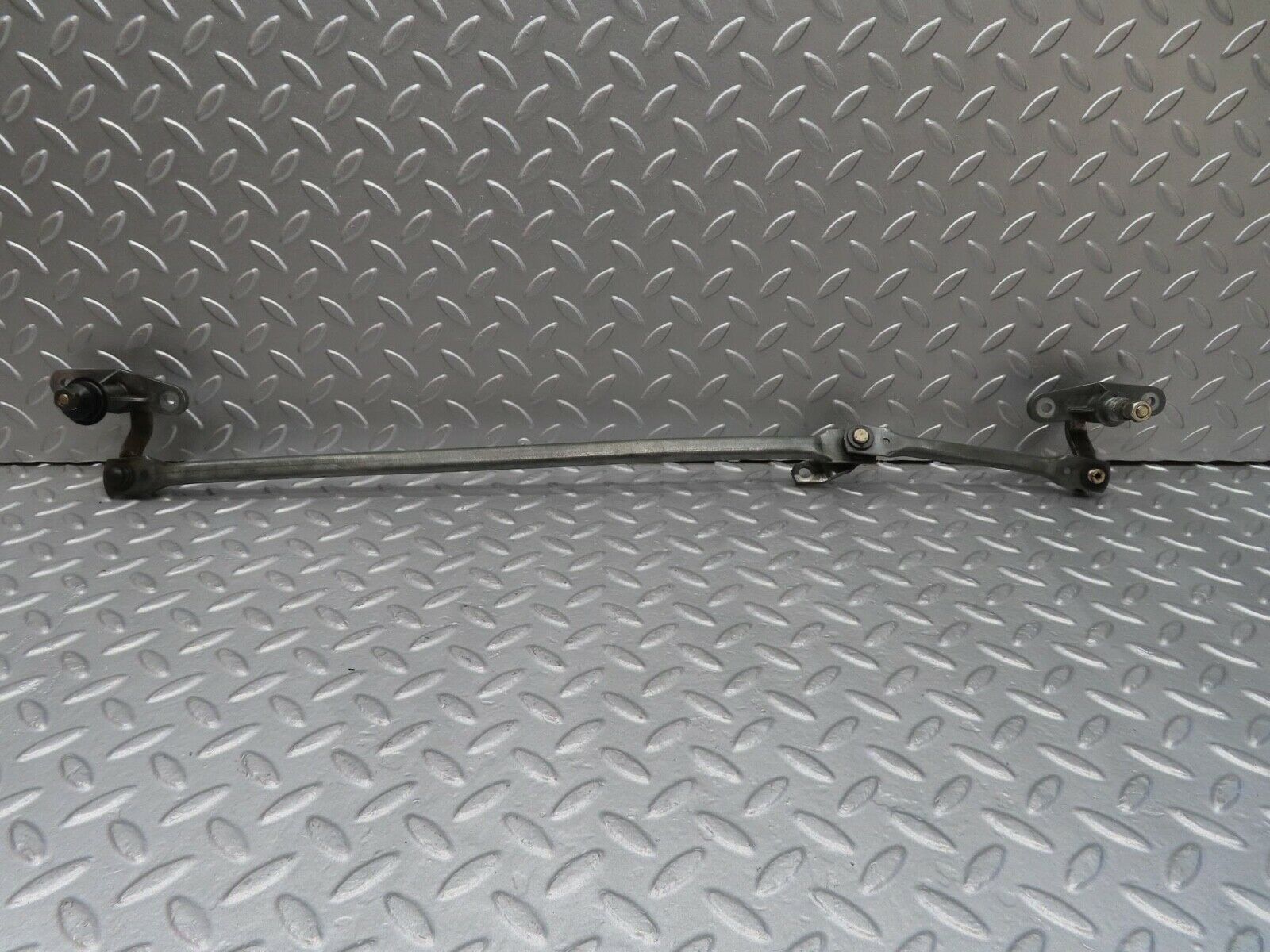 16021 Mercedes-Benz W123 280E Windscreen Wiper Linkage