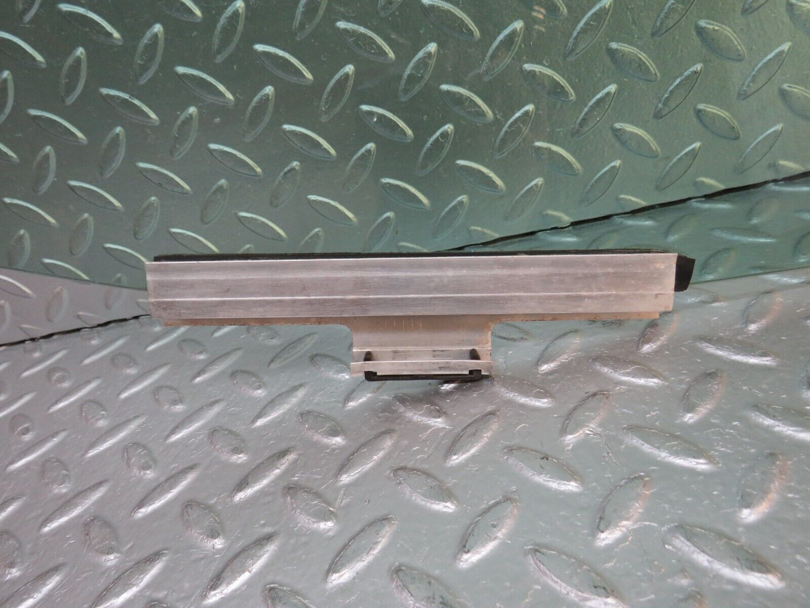 30421 Mercedes-Benz W124 230E Rear Left Door Window Glass