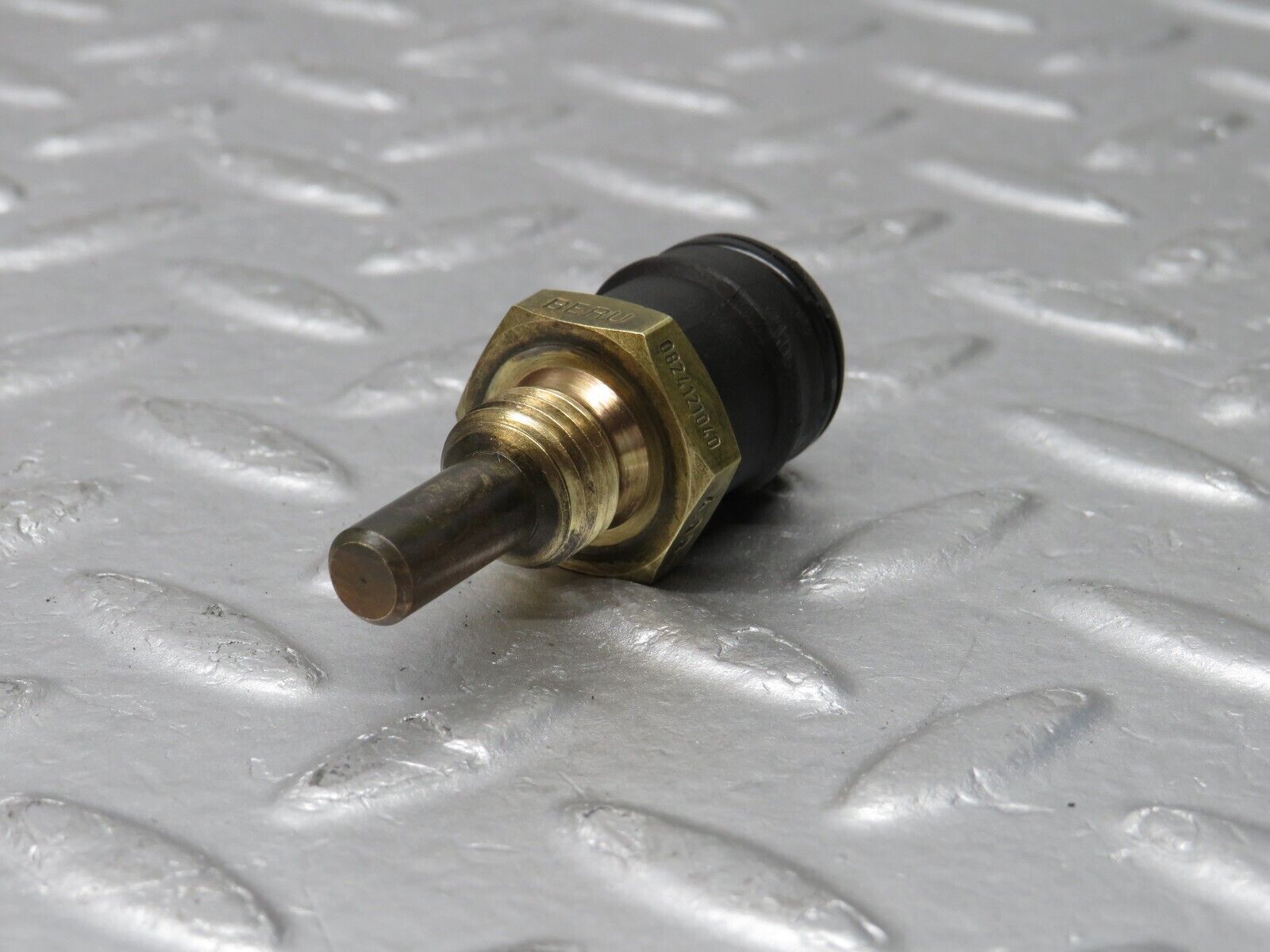 38127 Mercedes-Benz A124 320E Cabriolet Coolant Temperature Sensor Beru 0095423517 0824121040